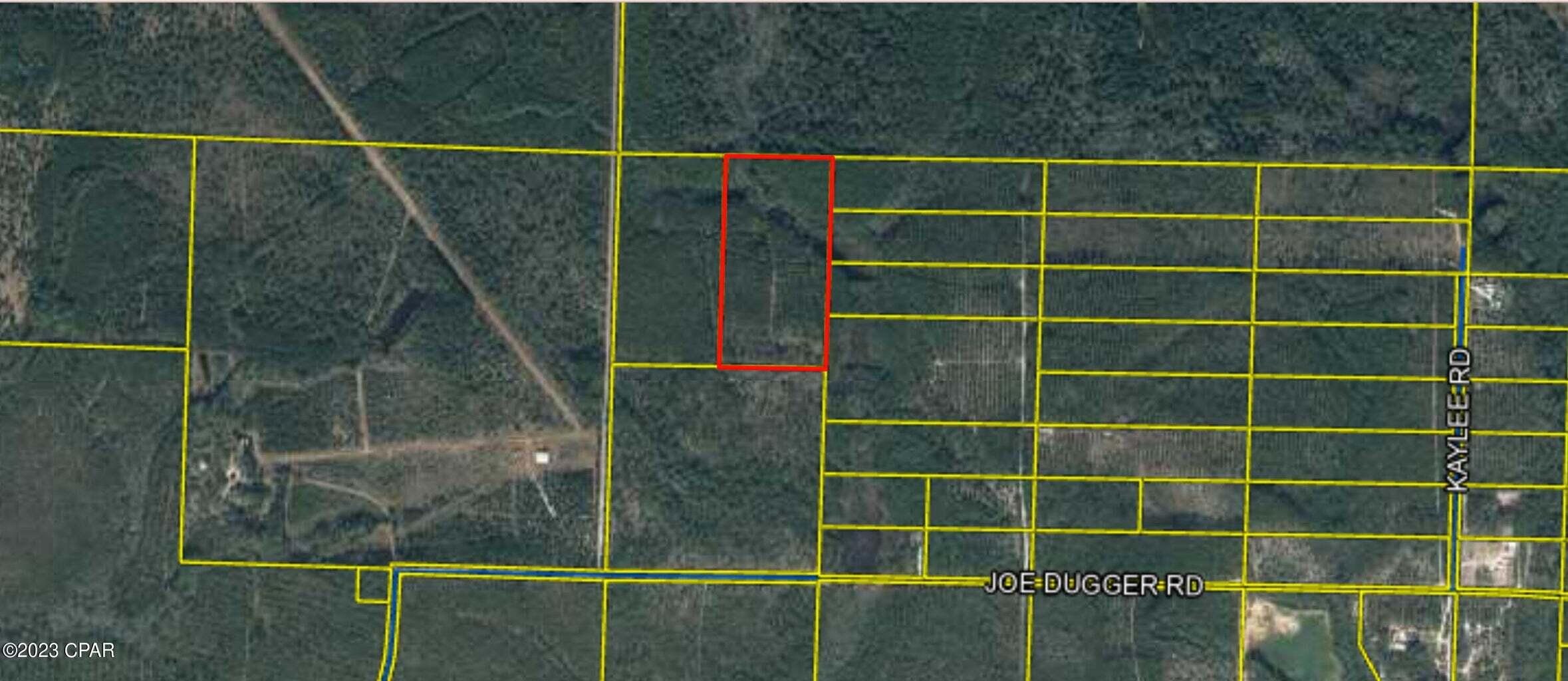NO RECORDED SUBDIVISION - Land