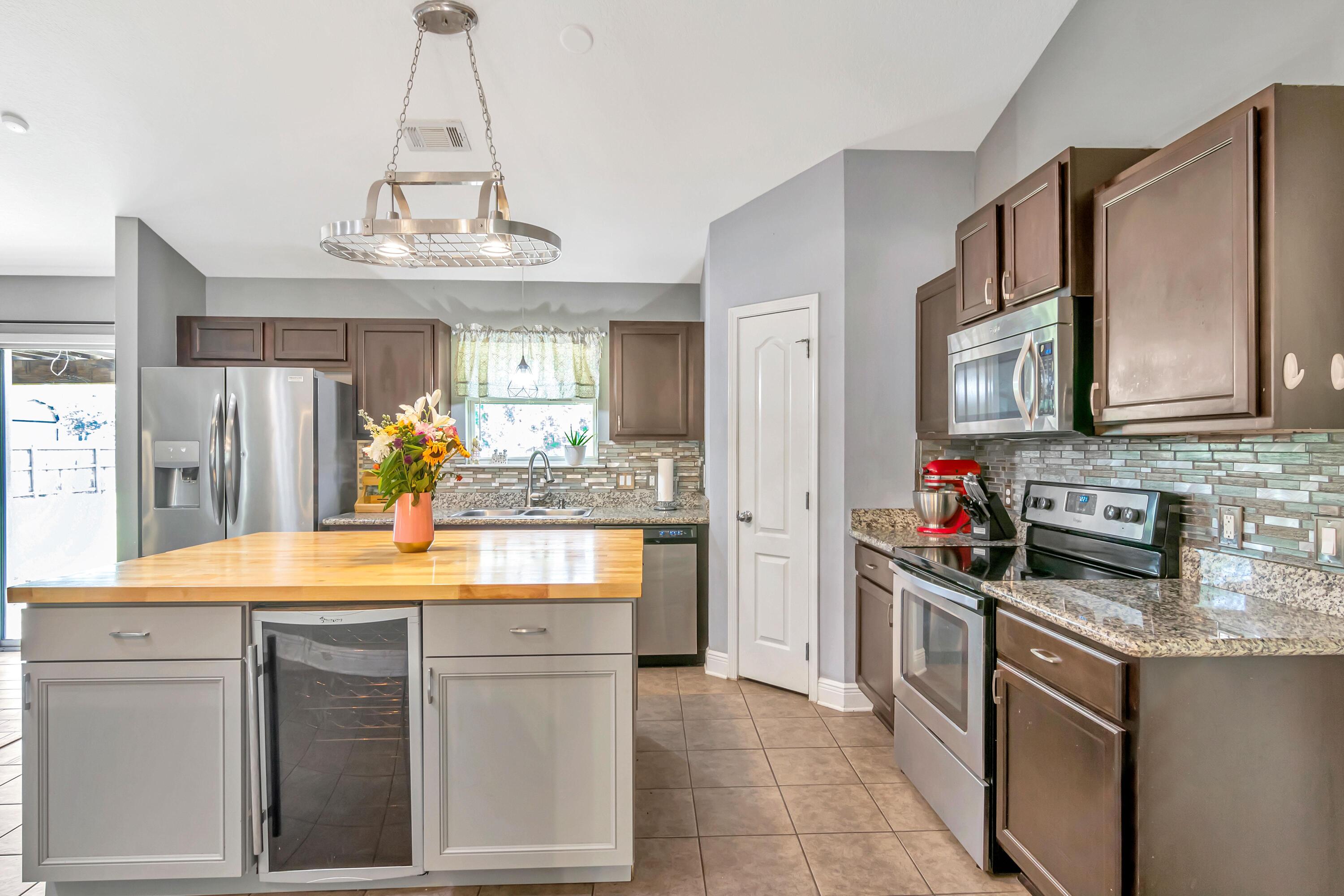 HOLLEY BY THE SEA - Residential