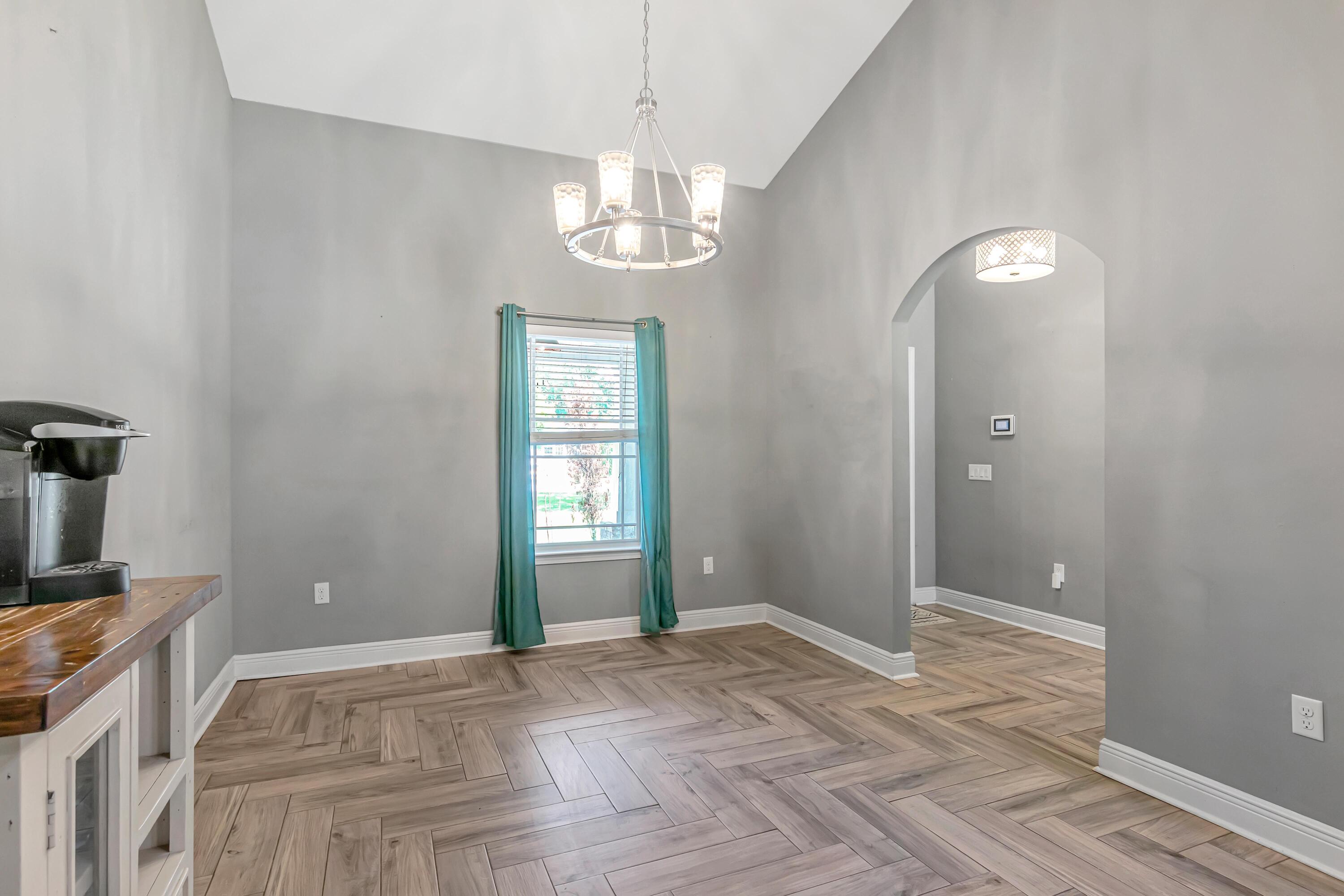 HOLLEY BY THE SEA - Residential