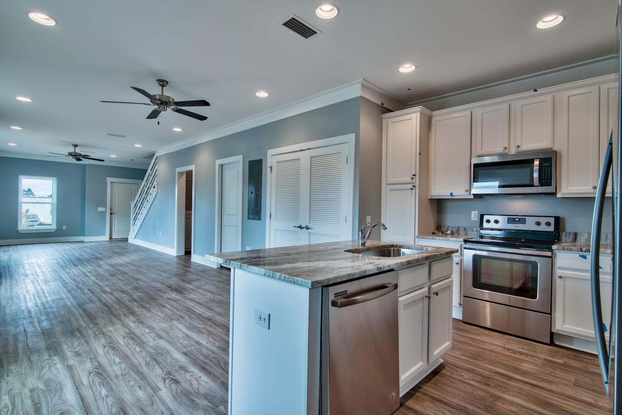 VERANDAS AT FREEPORT - Residential