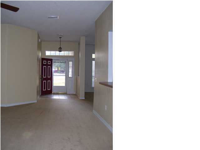 COUNTRYWOOD EST - Residential Lease