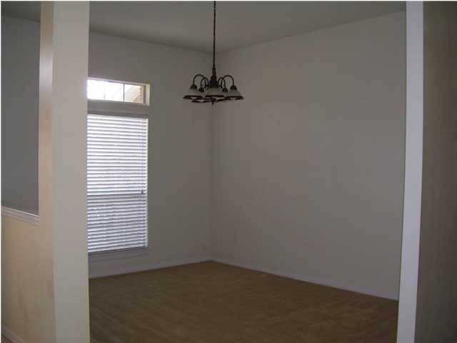 COUNTRYWOOD EST - Residential Lease