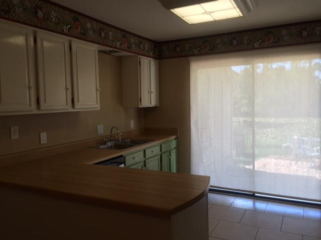 CLOVERDALE LAKE - Residential