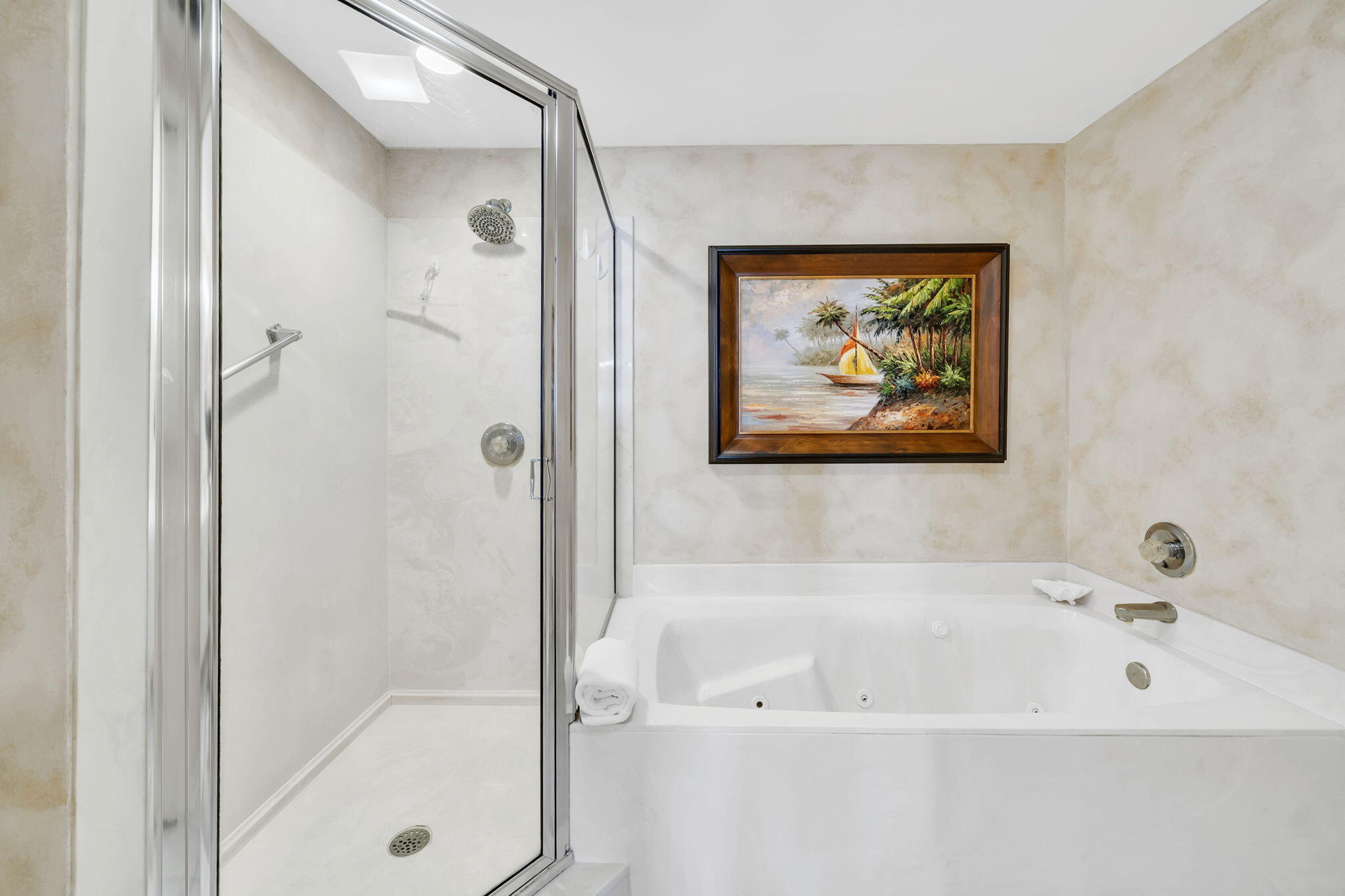 WATERVIEW TOWERS YACHT CLUB - Residential