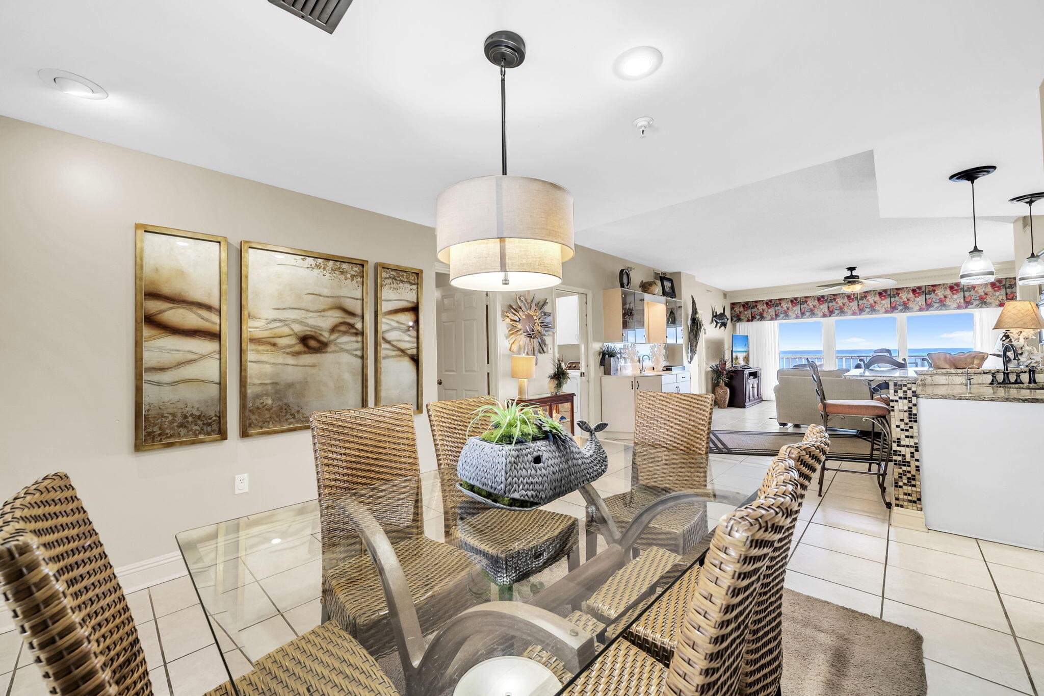 WATERVIEW TOWERS YACHT CLUB - Residential