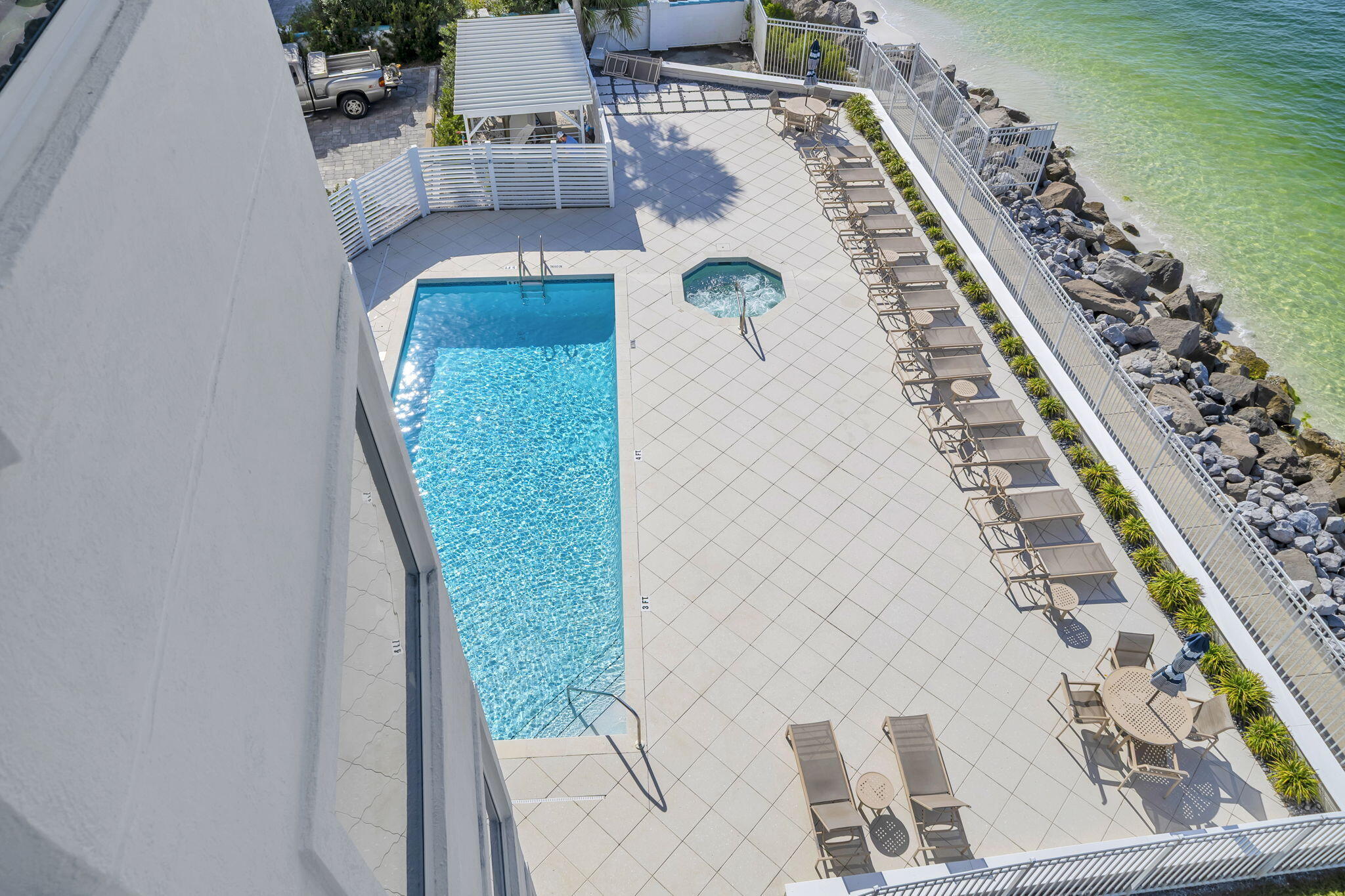 WATERVIEW TOWERS YACHT CLUB - Residential