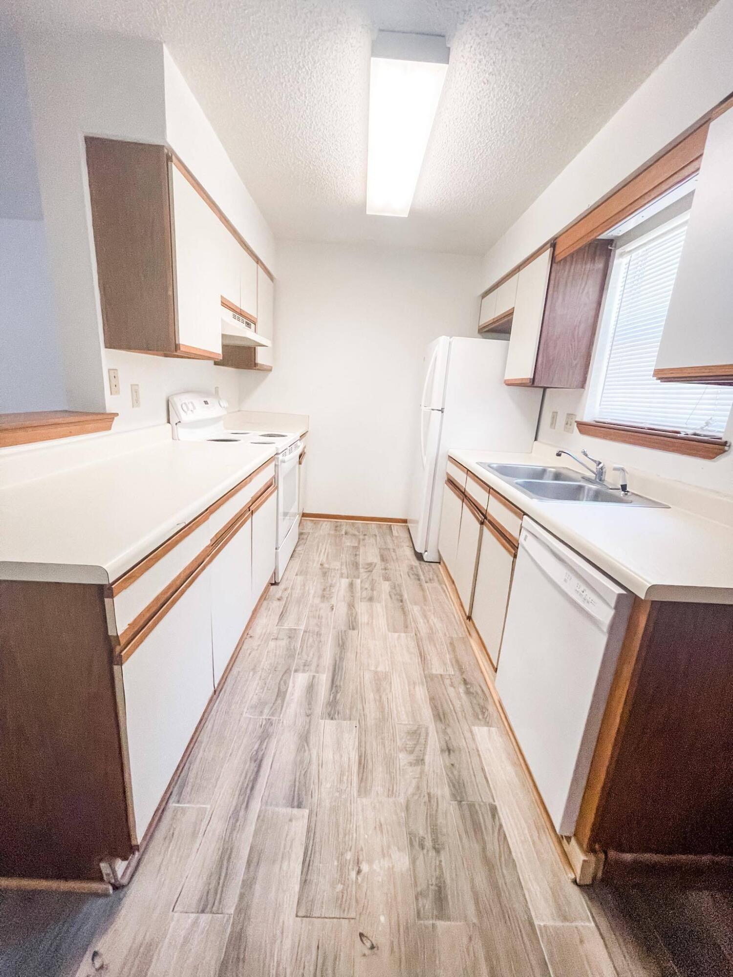 CARMEL VILLAGE T/H - Residential Lease