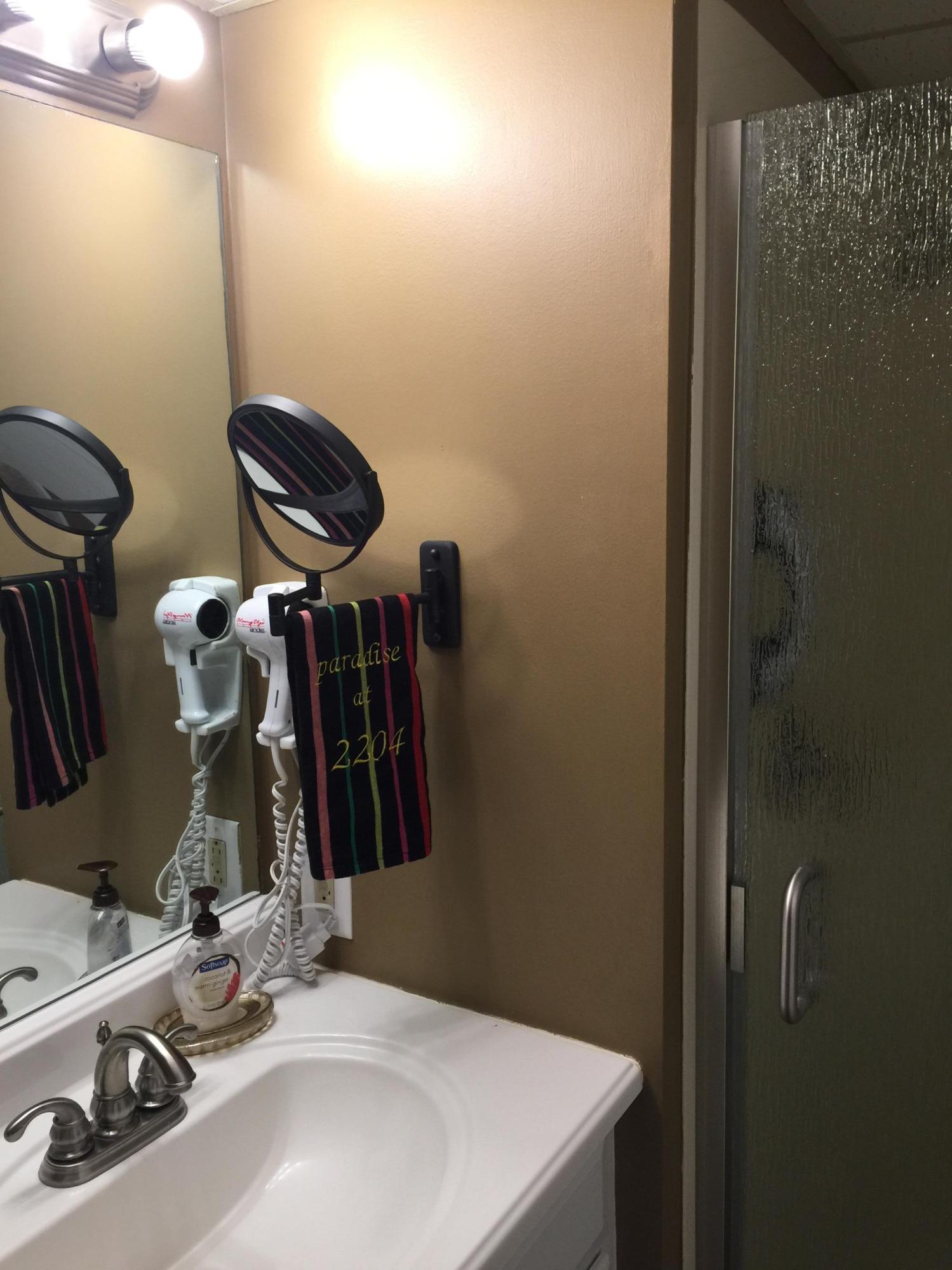 EDGEWATER GOLF VILLAS V-C CONDO - Residential