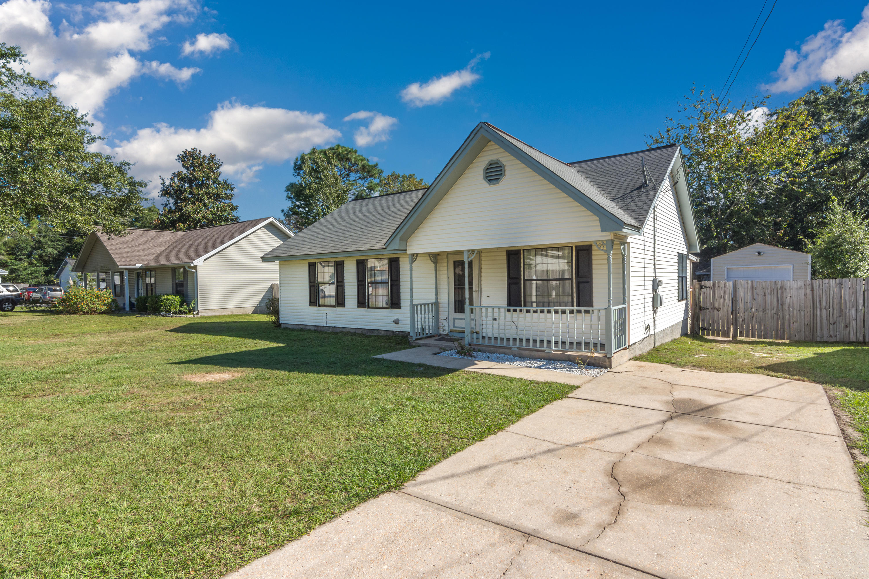 SHOAL TERRACE ESTATES - Residential