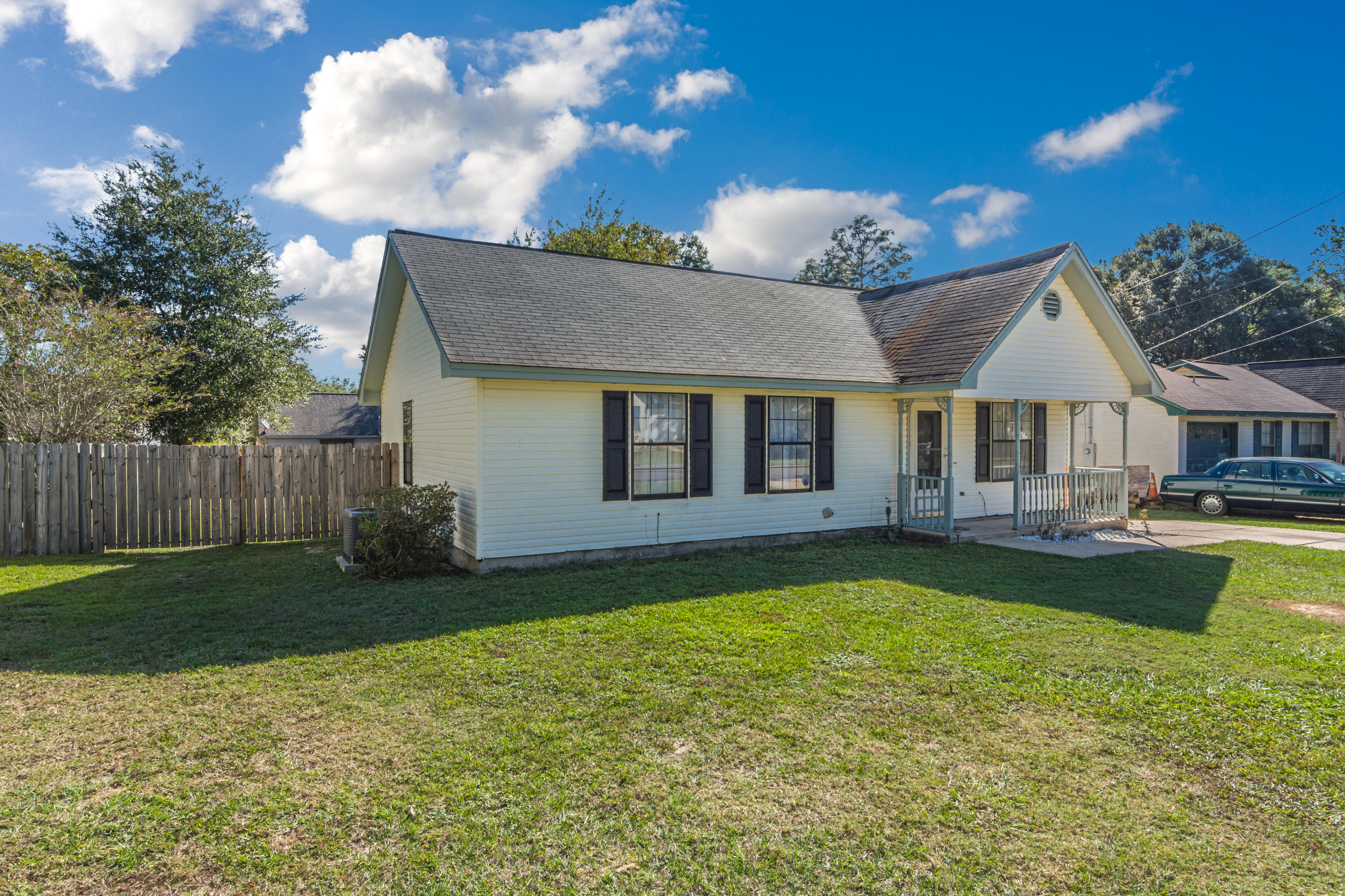 SHOAL TERRACE ESTATES - Residential