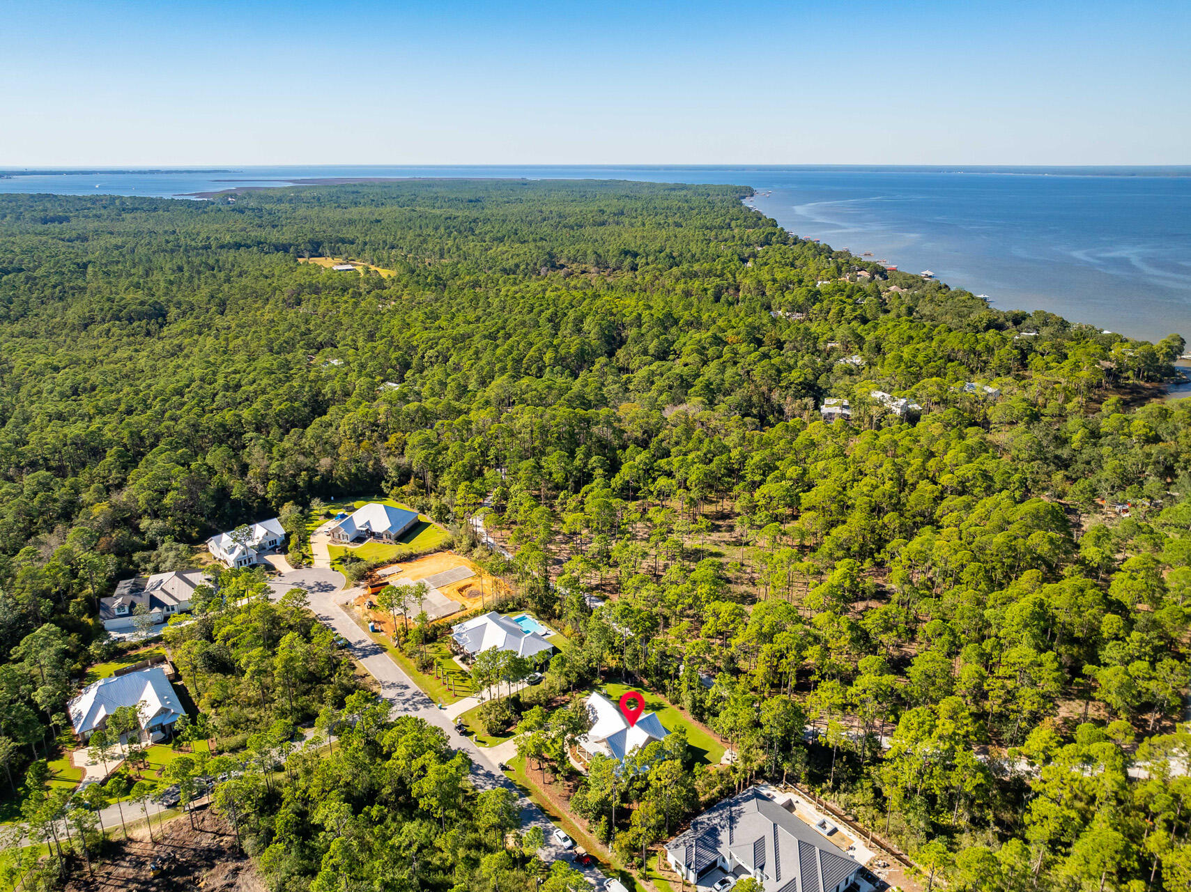 SECLUSION BAY - Residential