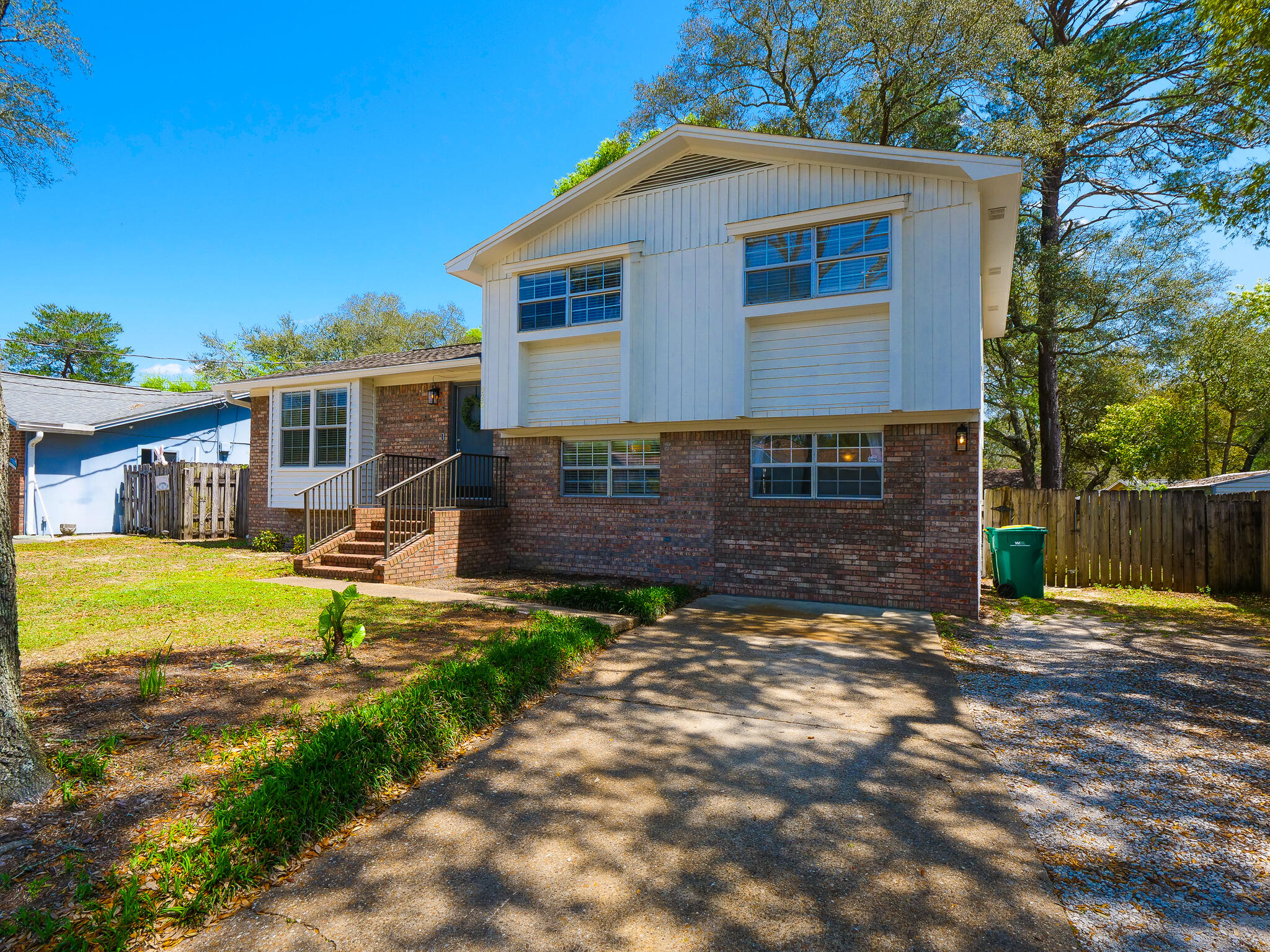 CREEKSIDE 2 - Residential