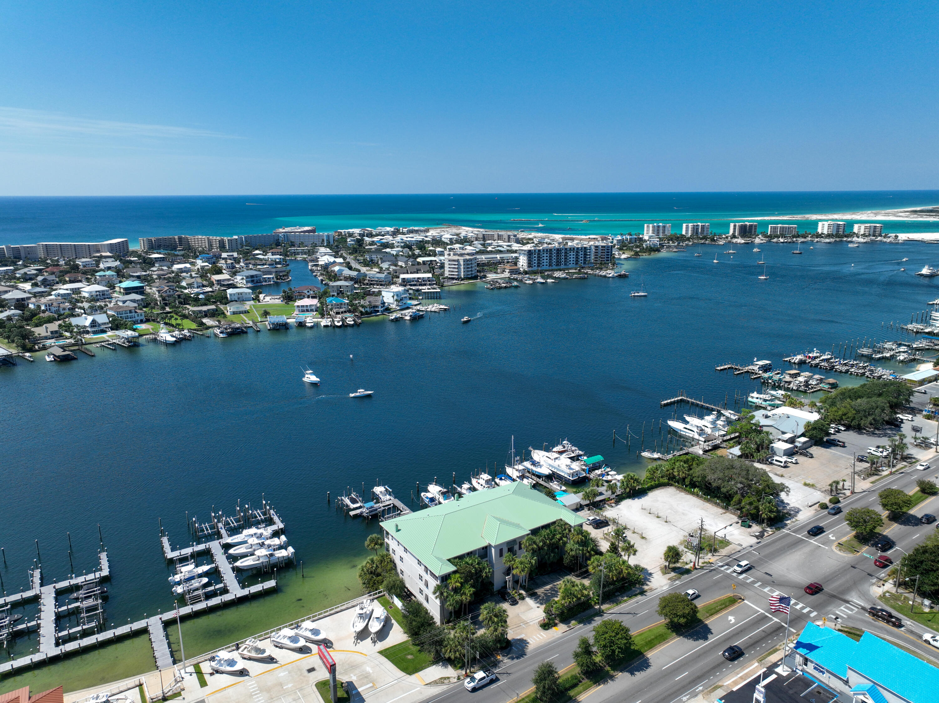 TRANQUIL HARBOR - Residential