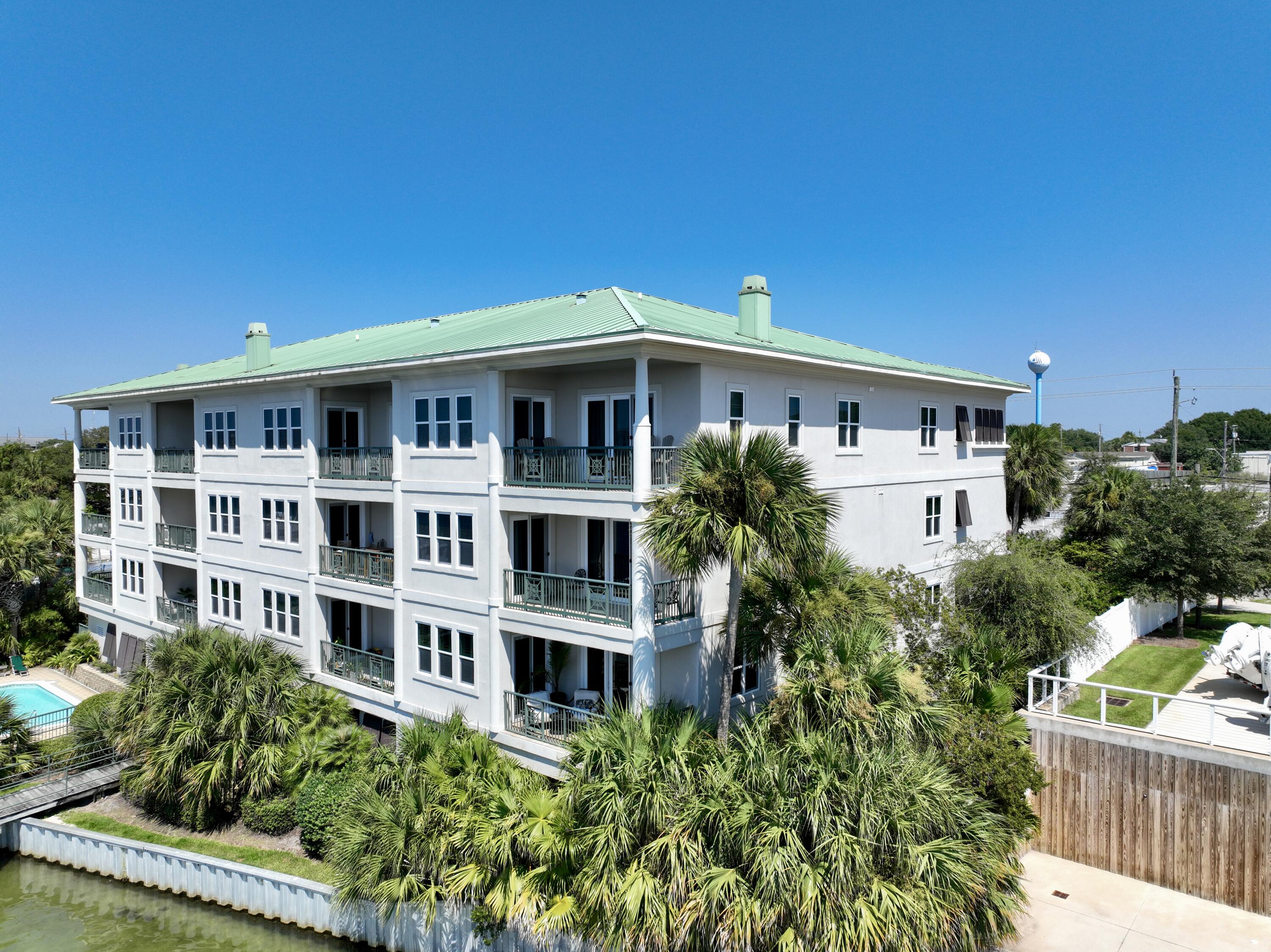 TRANQUIL HARBOR - Residential