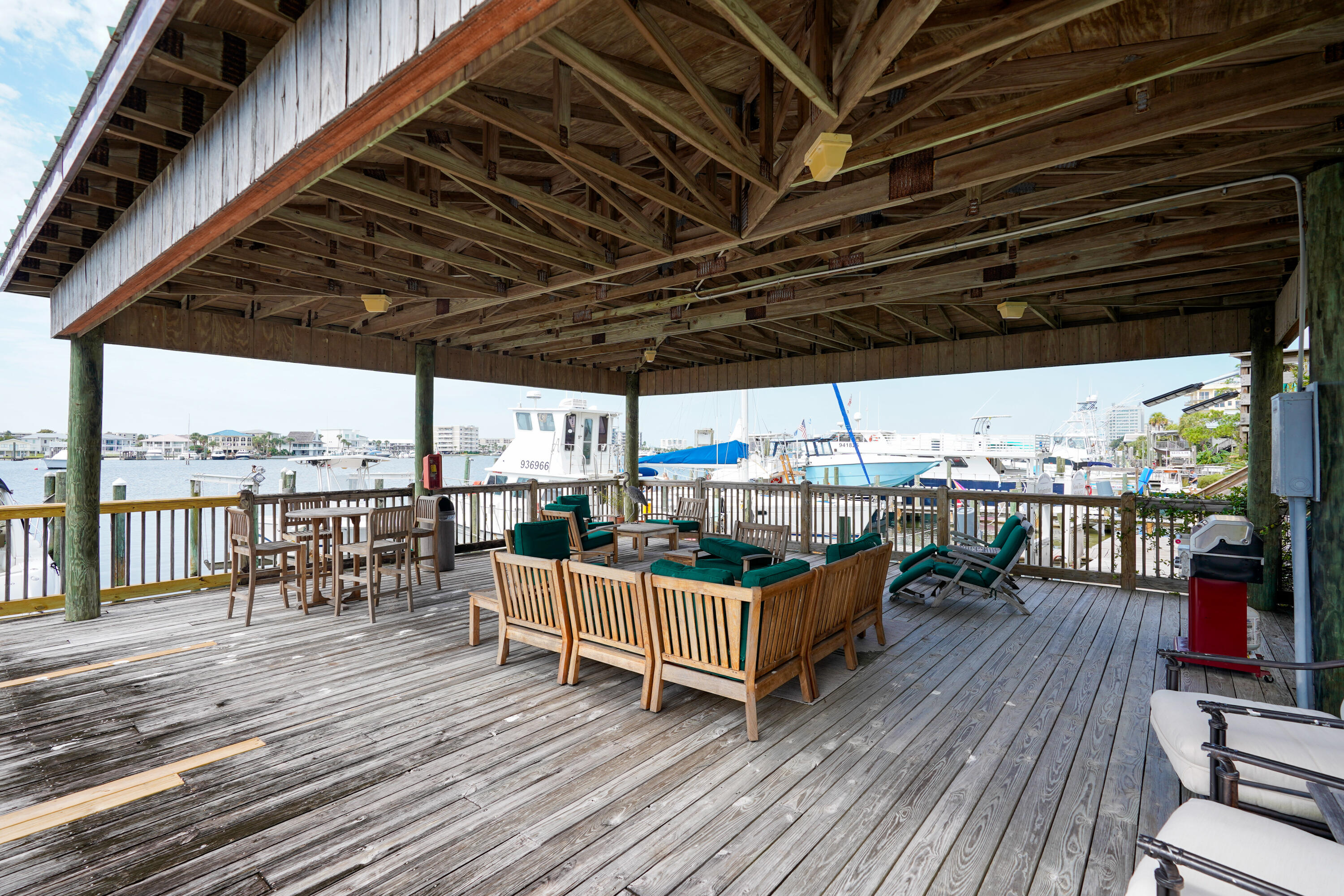 TRANQUIL HARBOR - Residential