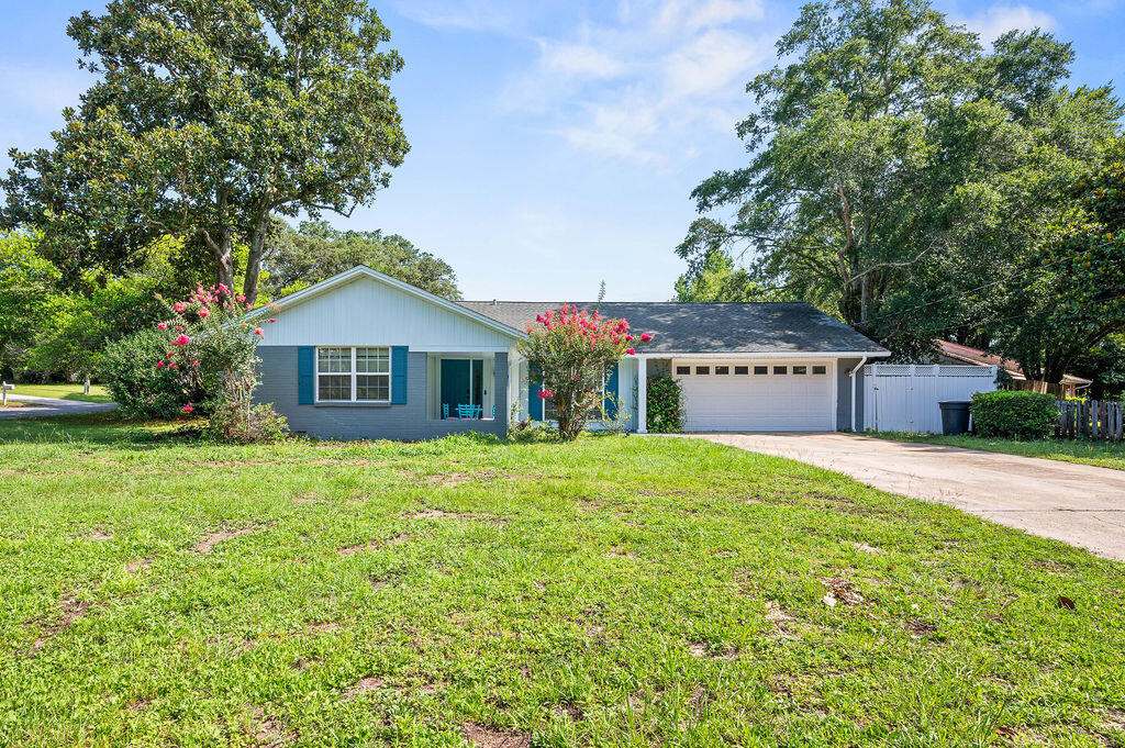 BAYOU WOODS - Residential