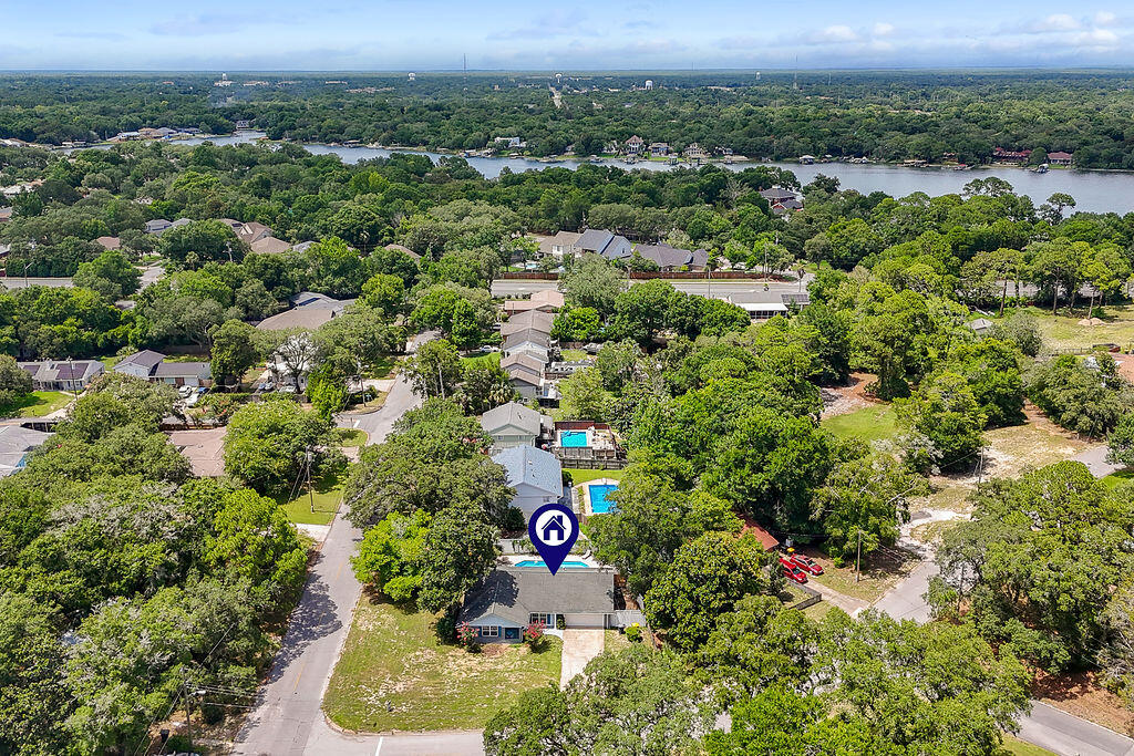 BAYOU WOODS - Residential