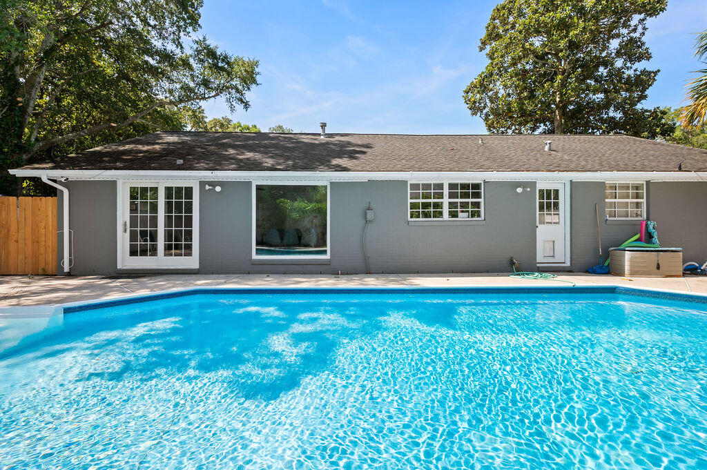 BAYOU WOODS - Residential