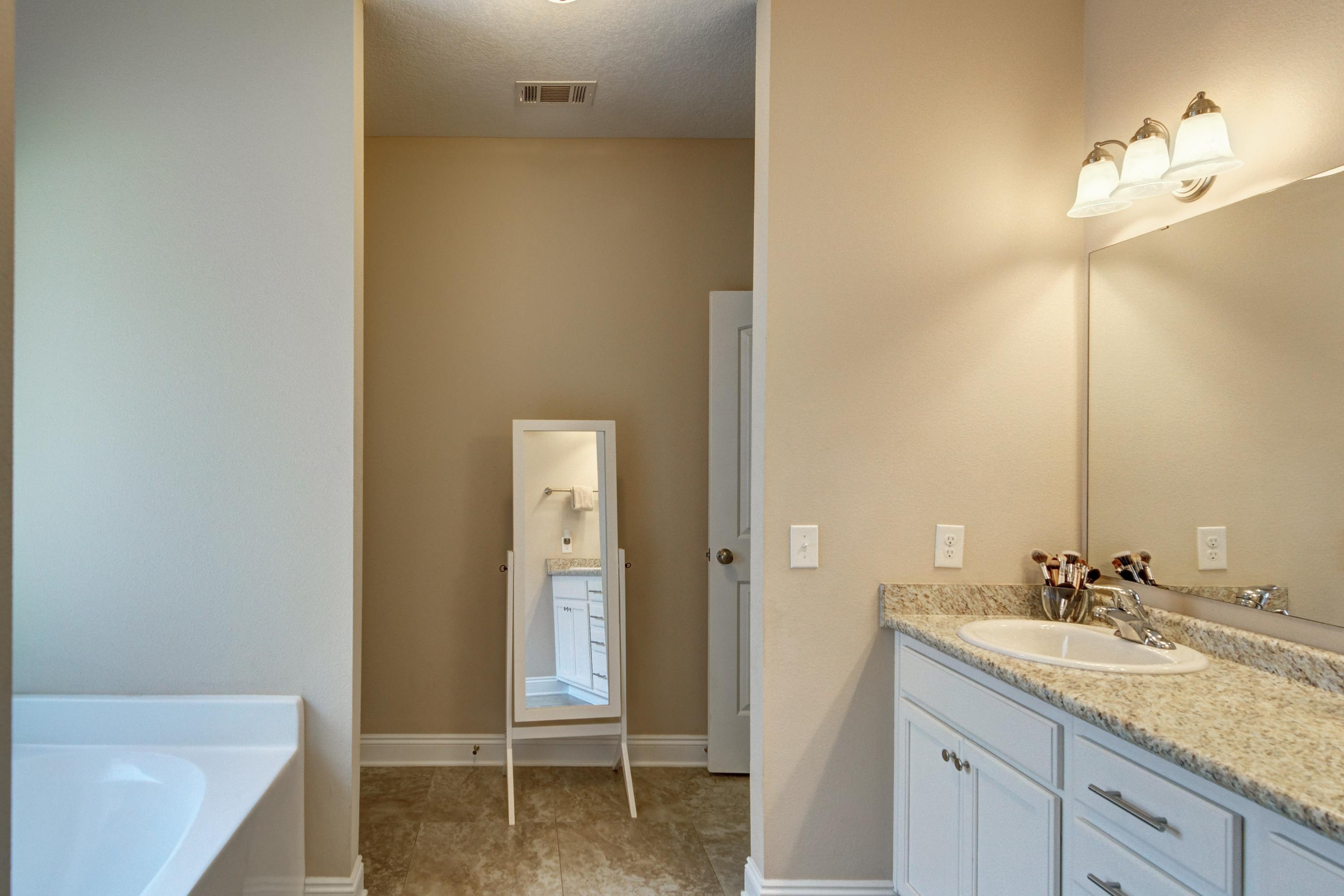 RIVERVIEW ESTATES - Residential