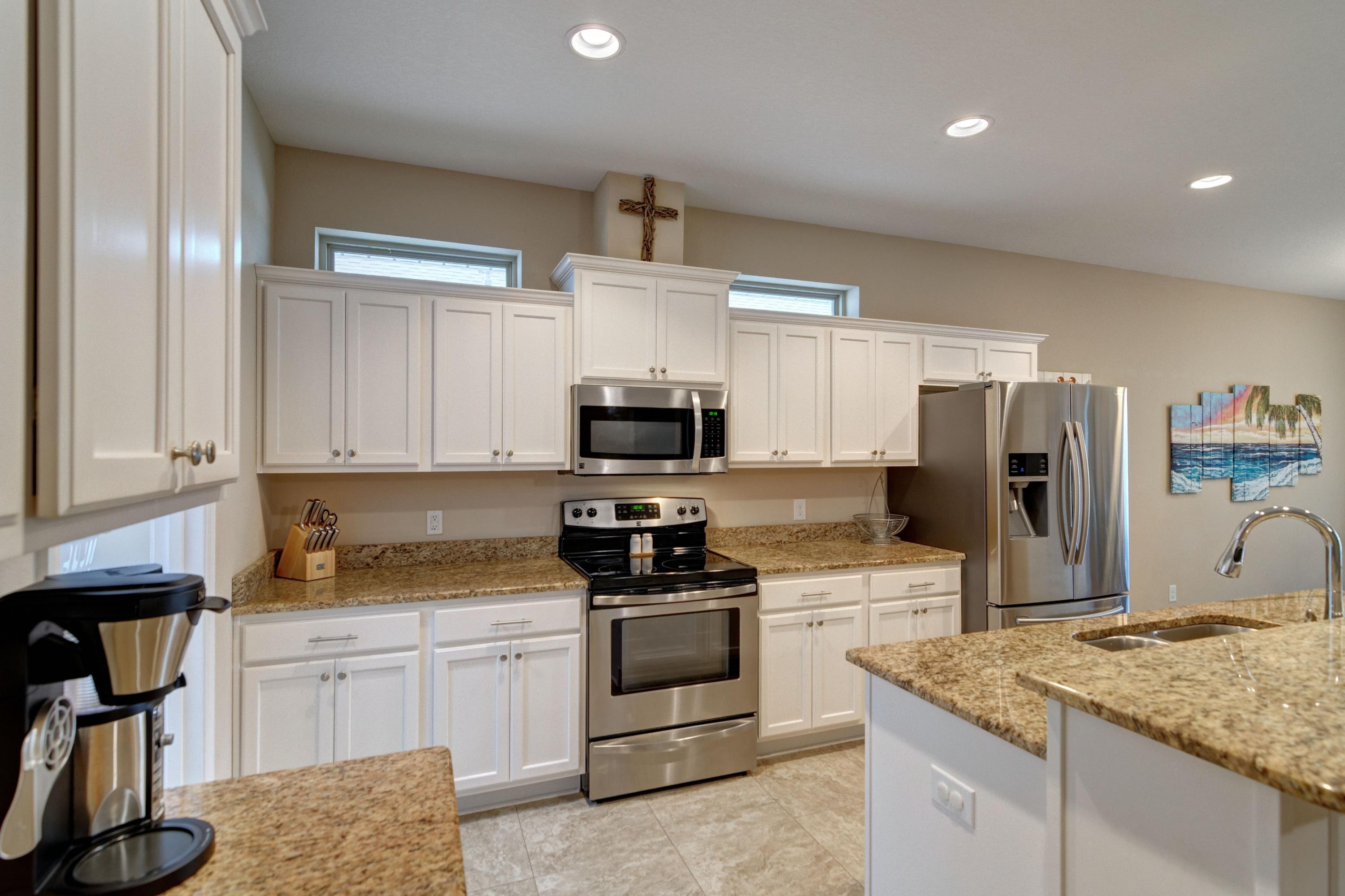 RIVERVIEW ESTATES - Residential