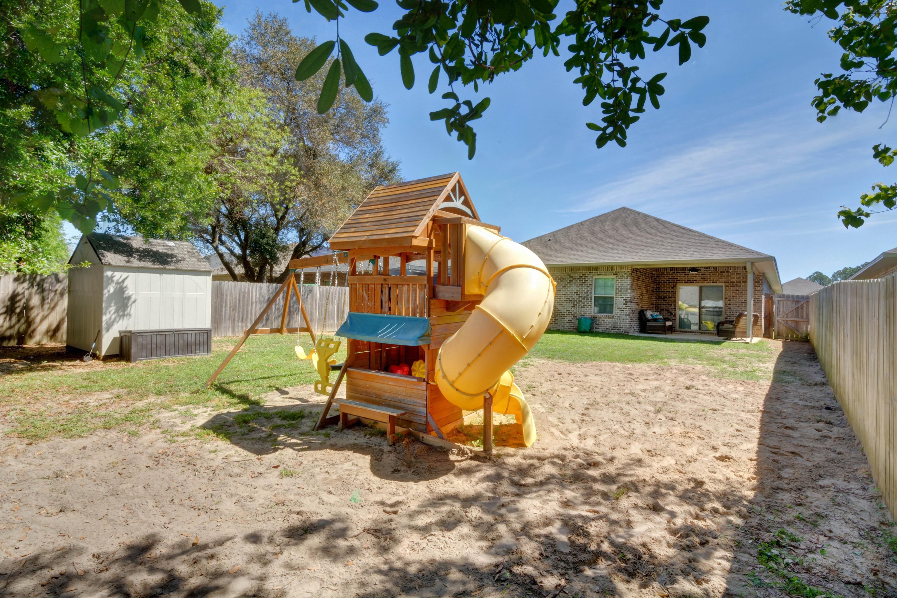 RIVERVIEW ESTATES - Residential