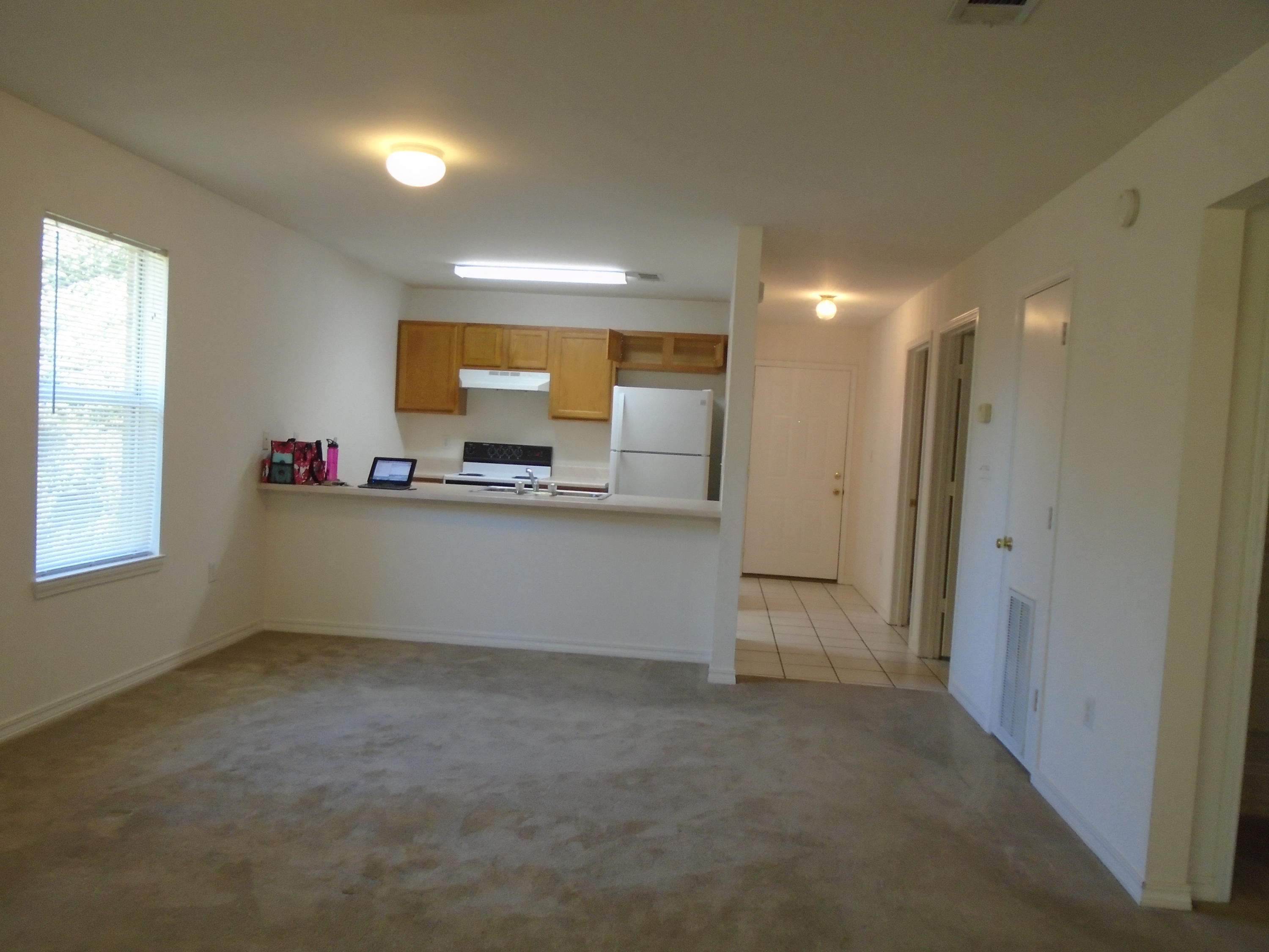 CREEKSIDE - Residential Lease