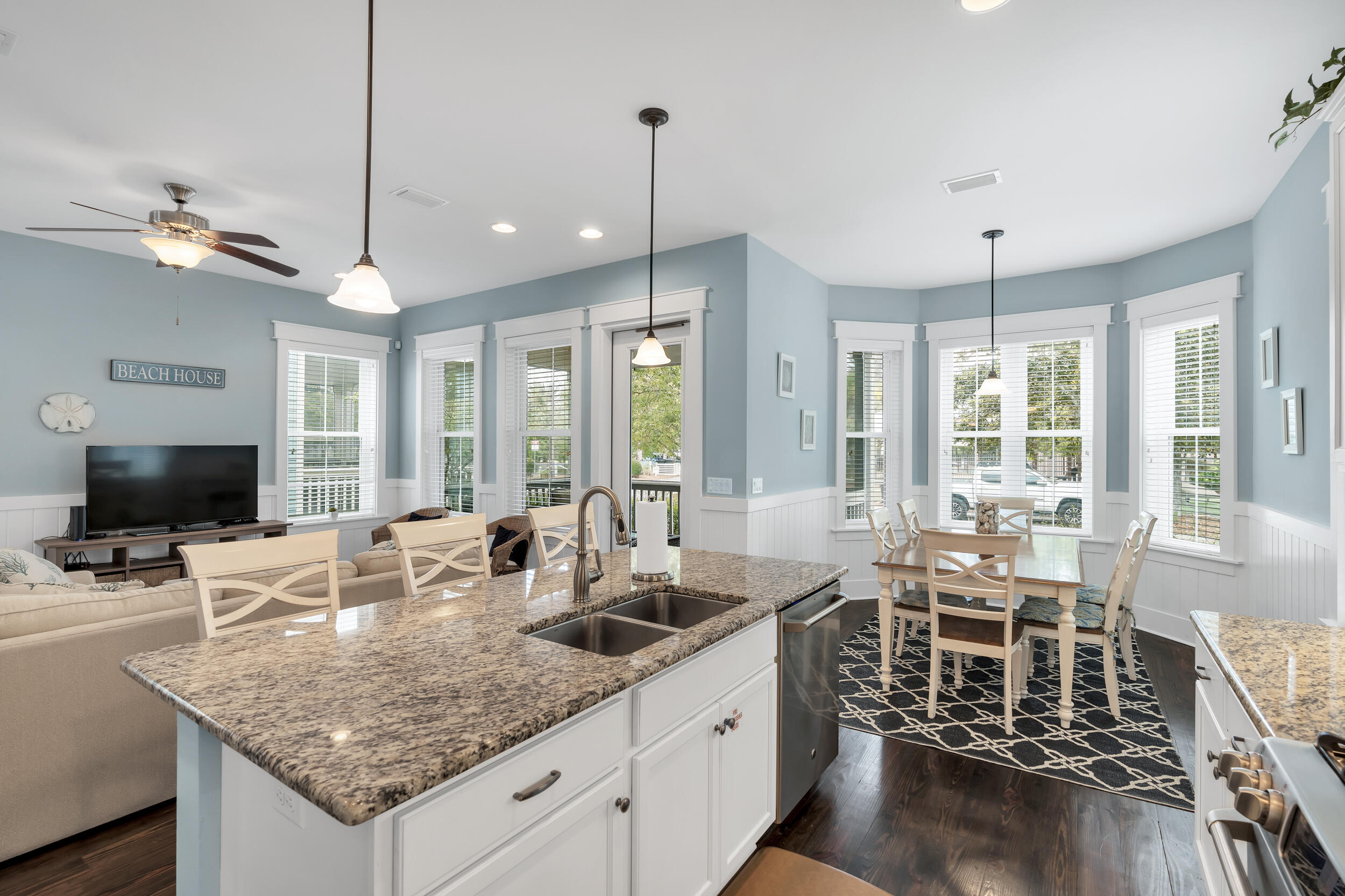 NATUREWALK AT SEAGROVE - Residential