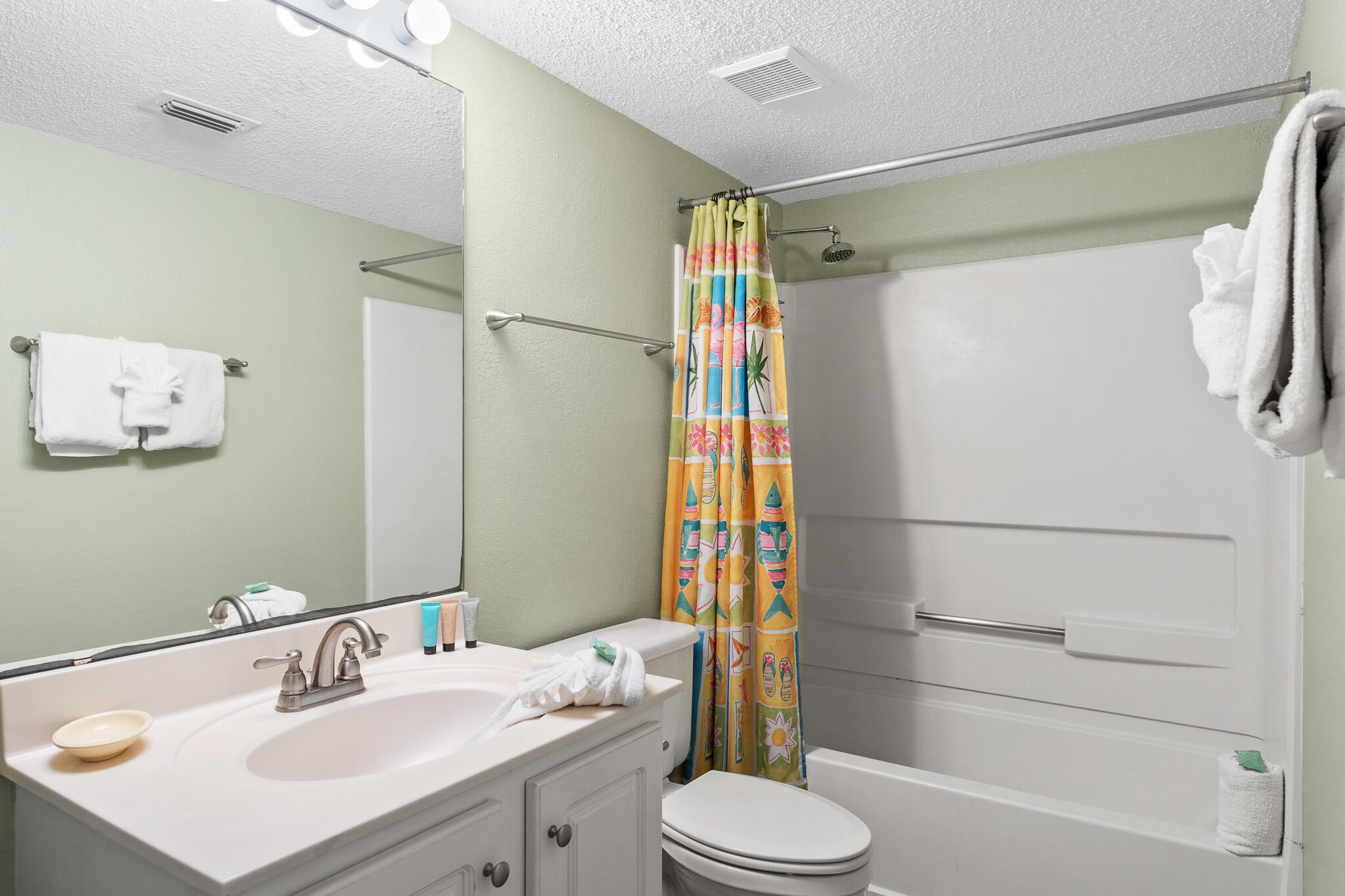 ISLANDER BEACH RESORT CONDO - Residential