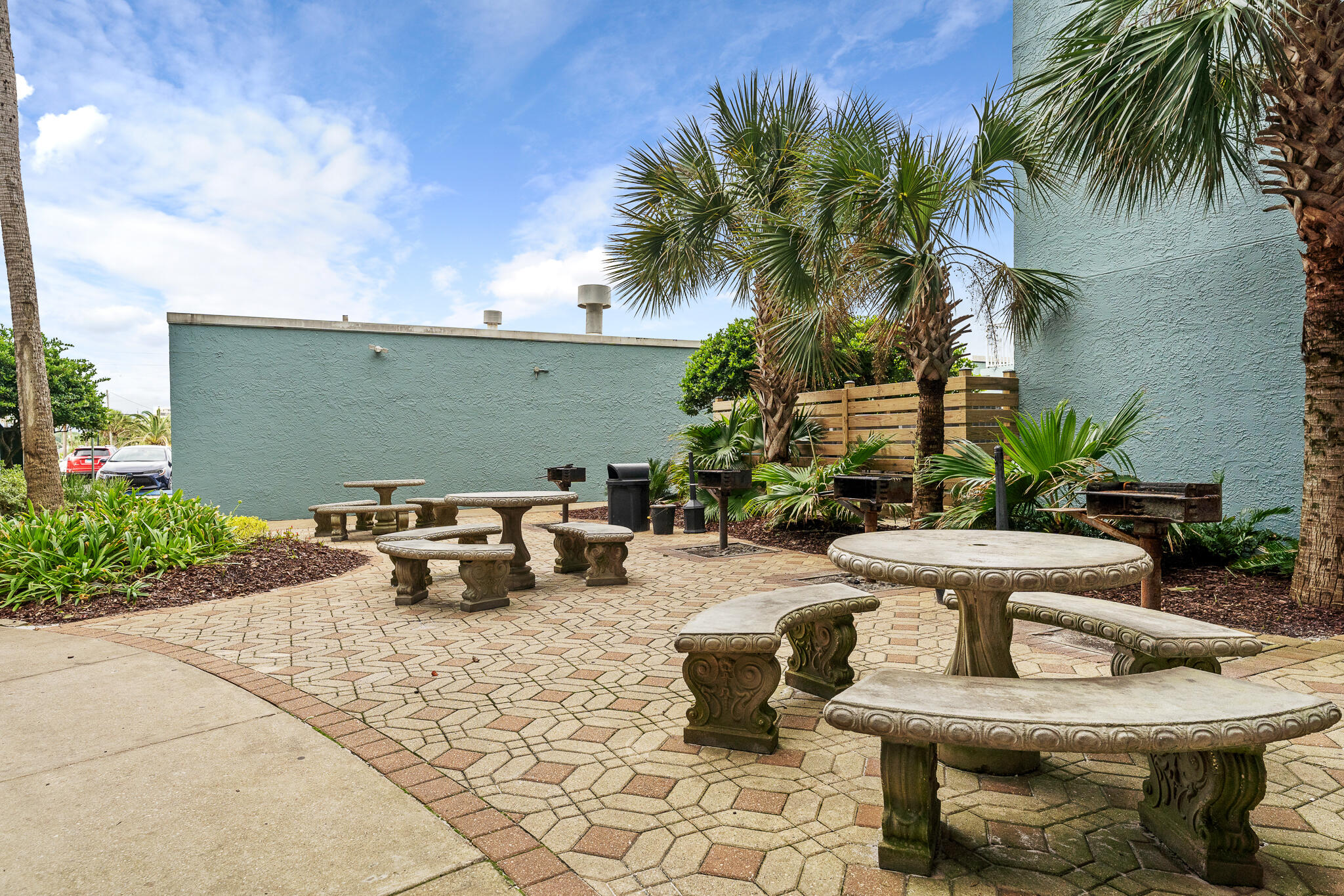 ISLANDER BEACH RESORT CONDO - Residential