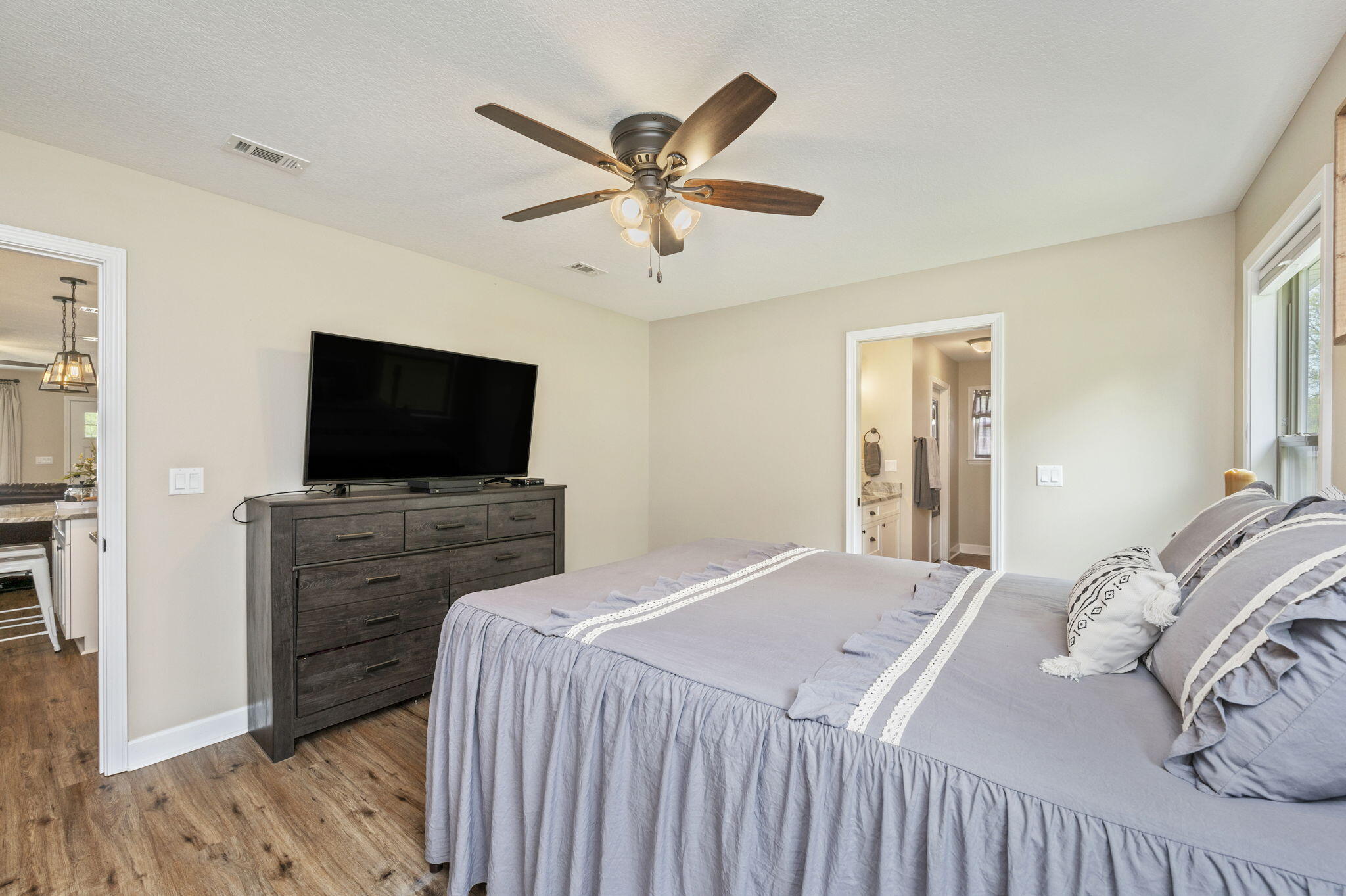GARDEN CITY - Residential