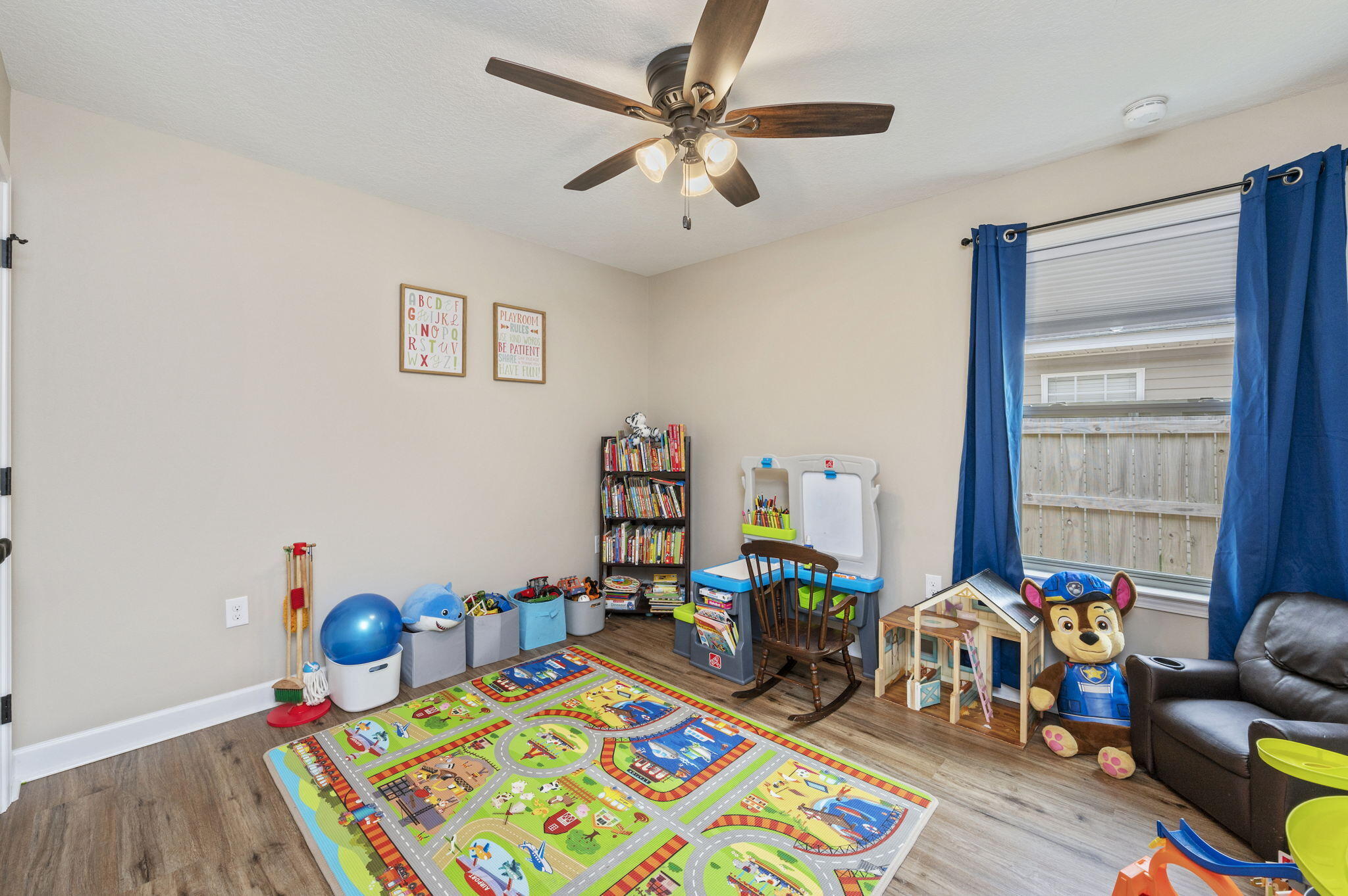 GARDEN CITY - Residential