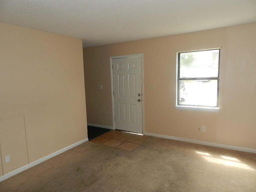 LEESA JENNIFER ACRES - Residential