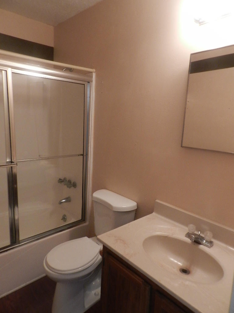 LEESA JENNIFER ACRES - Residential