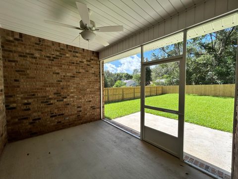 A home in Niceville