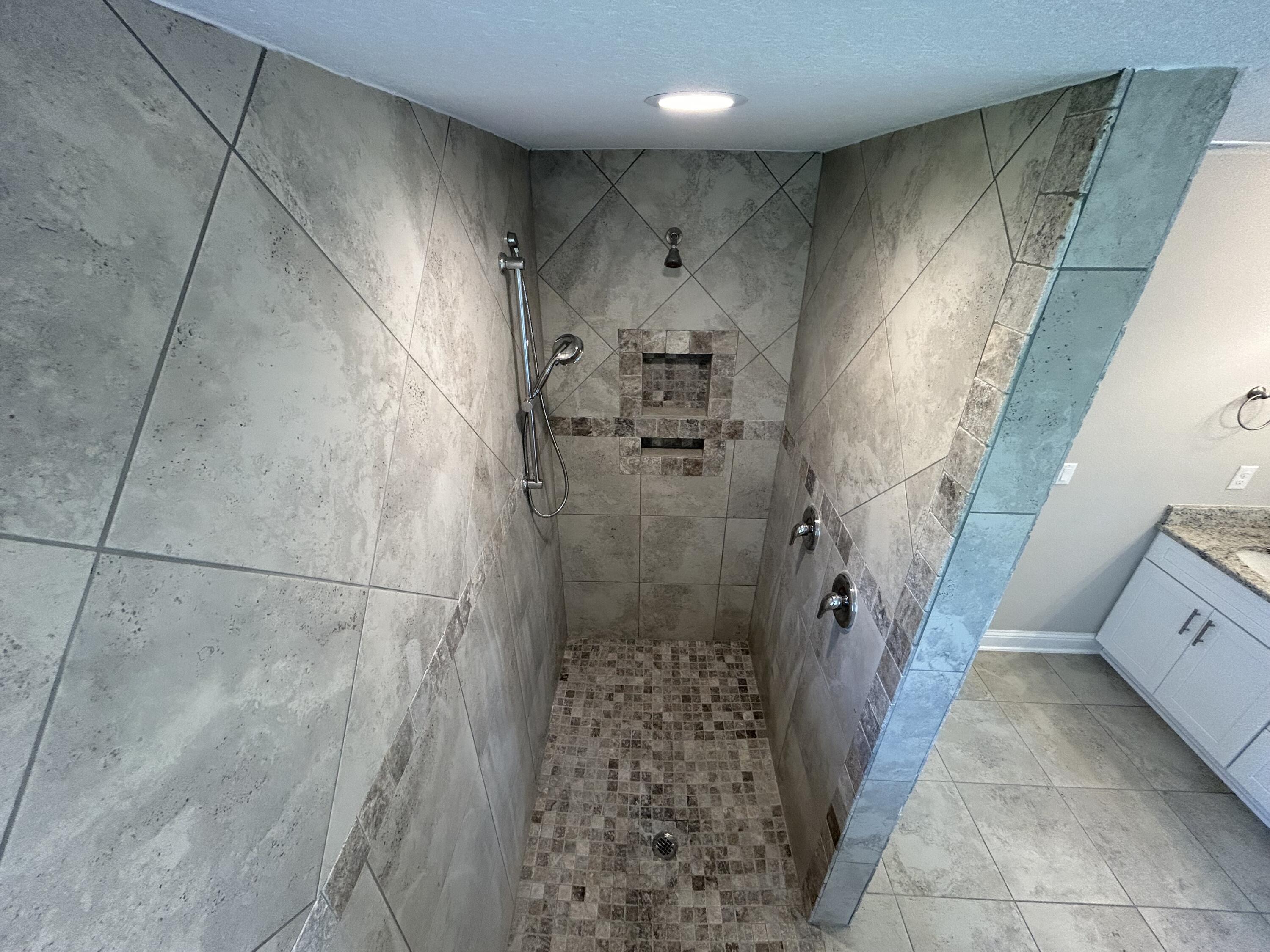 CREETS LANDING - Residential