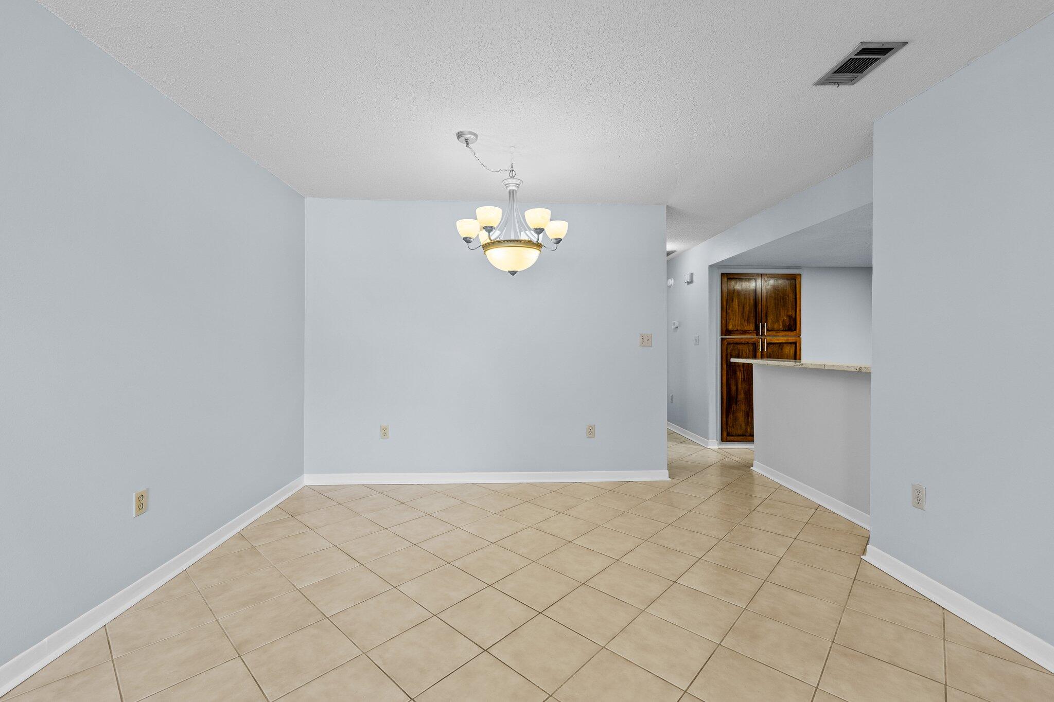 VIKING MANOR PH 1 - Residential Lease