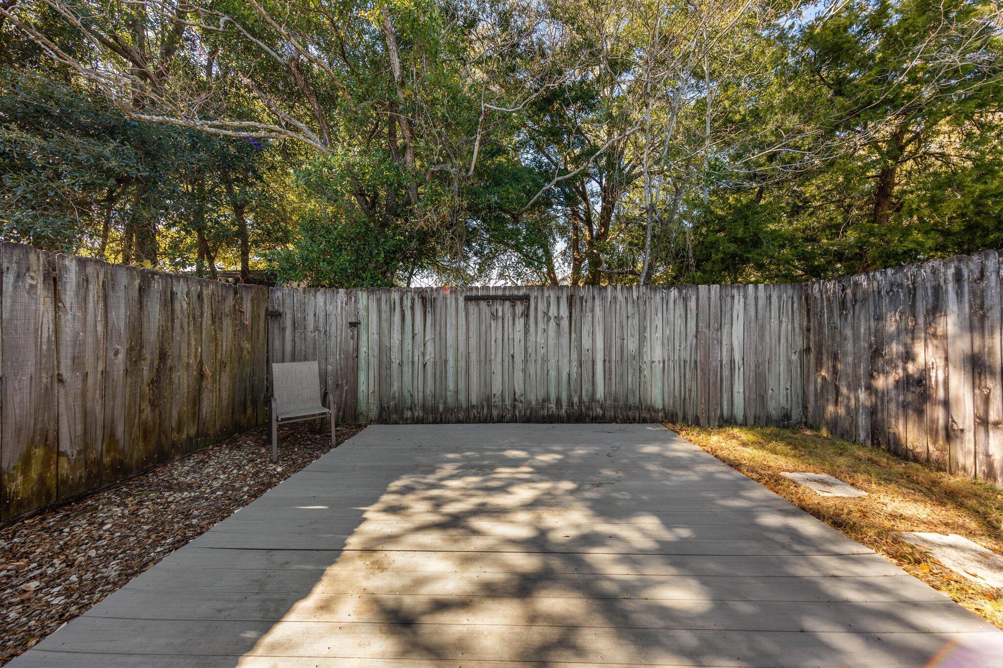 VIKING MANOR PH 1 - Residential Lease
