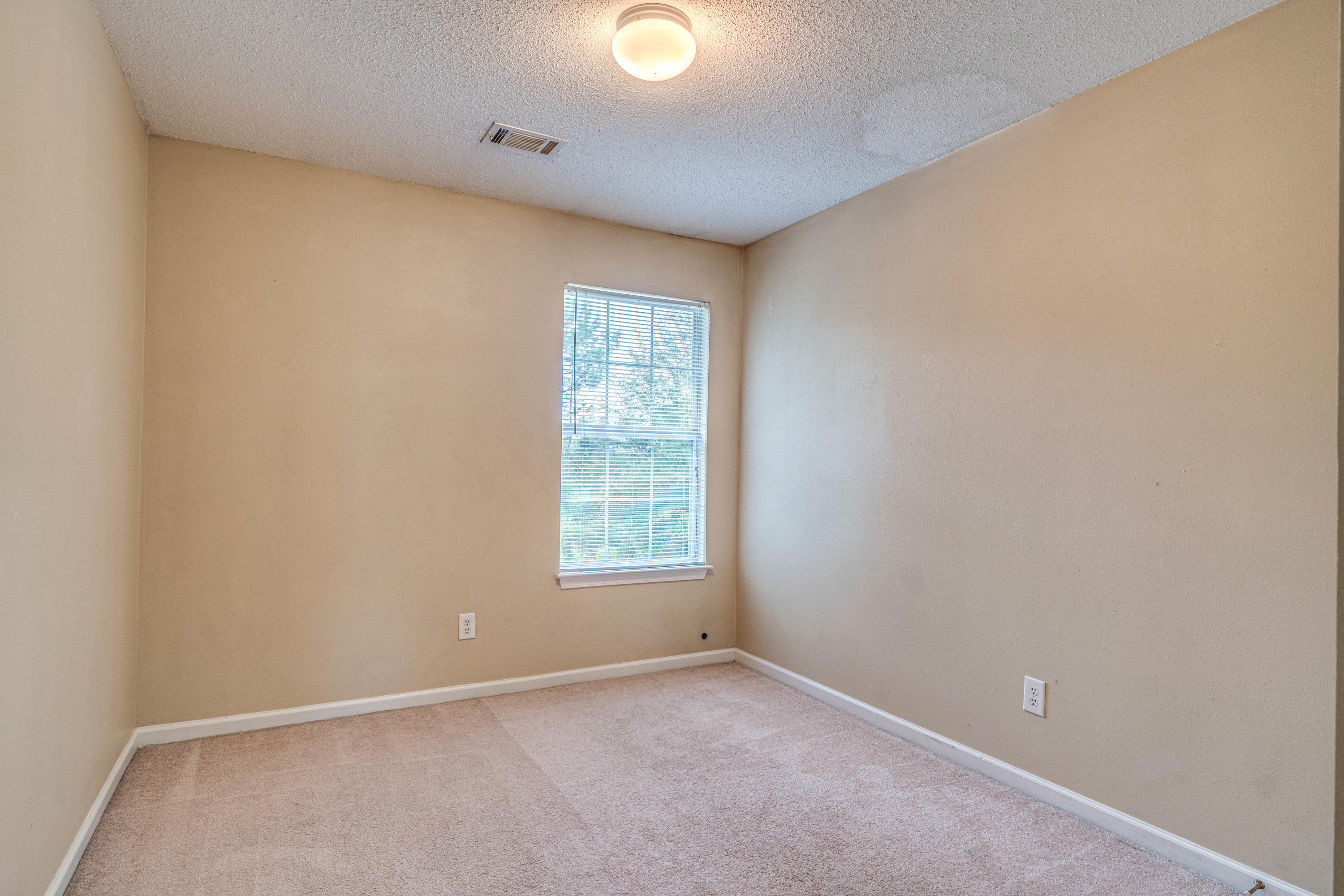 ROLLING PINES - Residential Lease