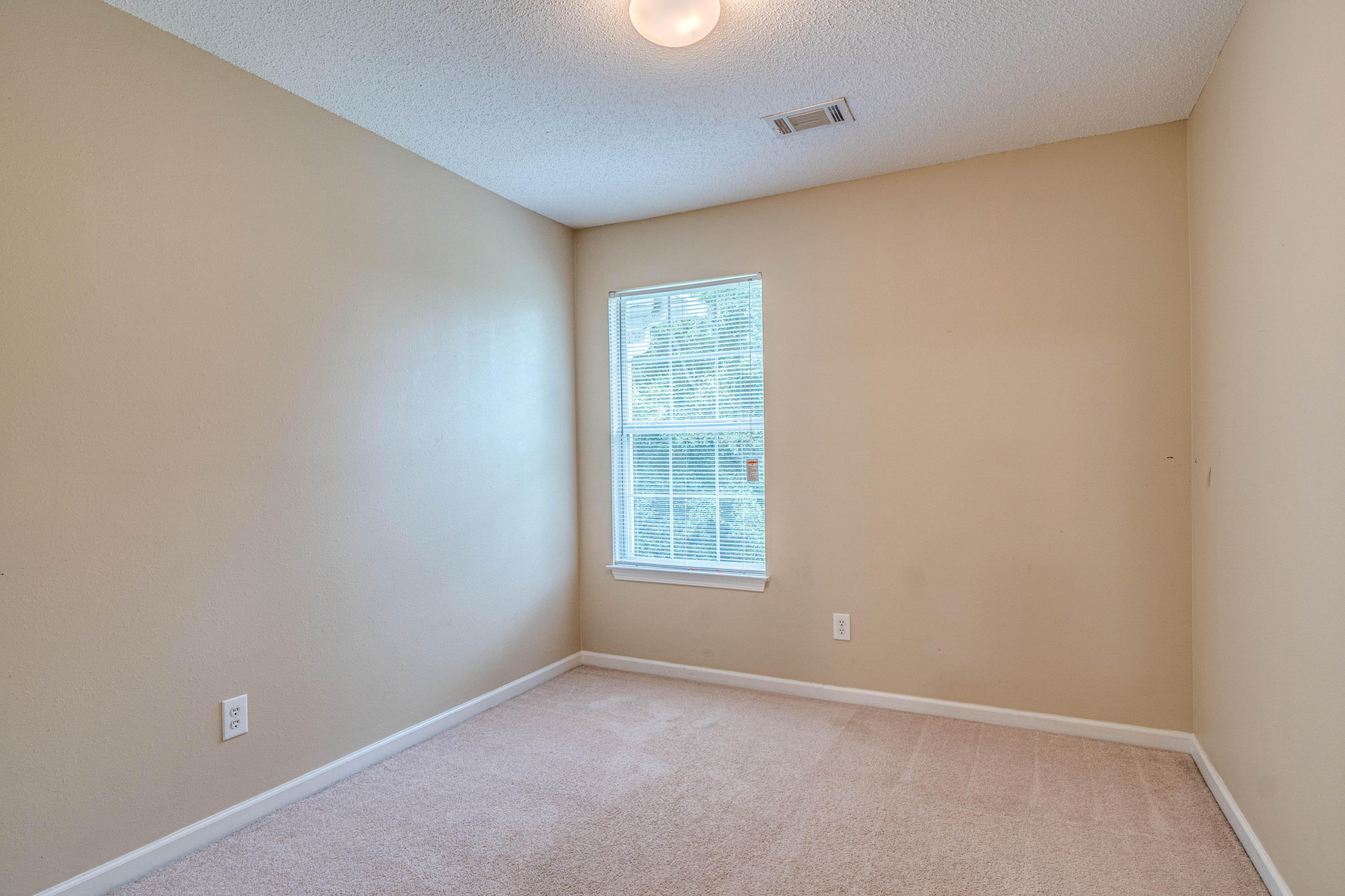 ROLLING PINES - Residential Lease