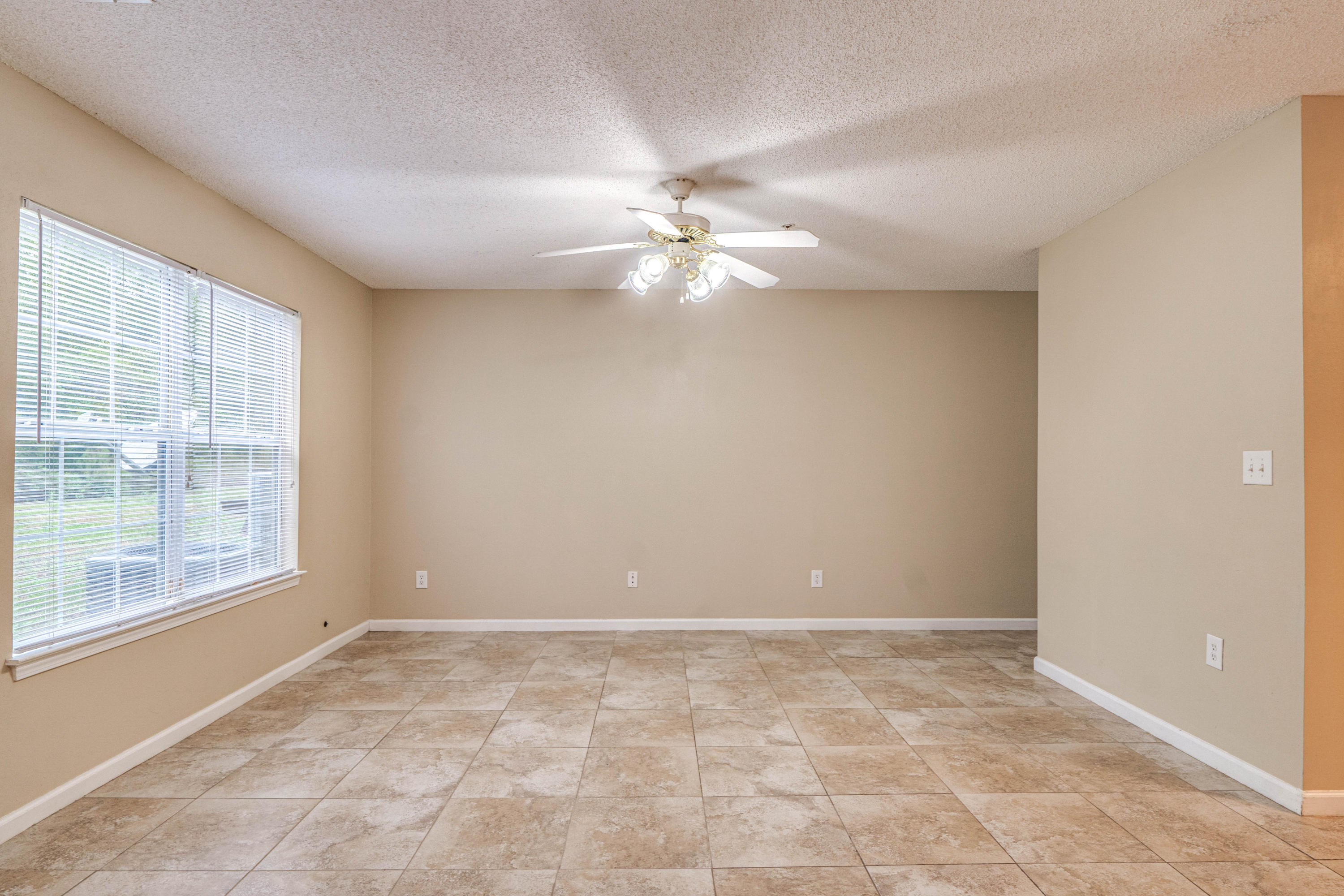 ROLLING PINES - Residential Lease