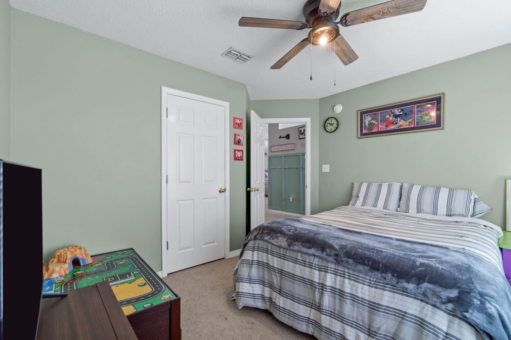 HAMPTON RIDGE ESTATES - Residential