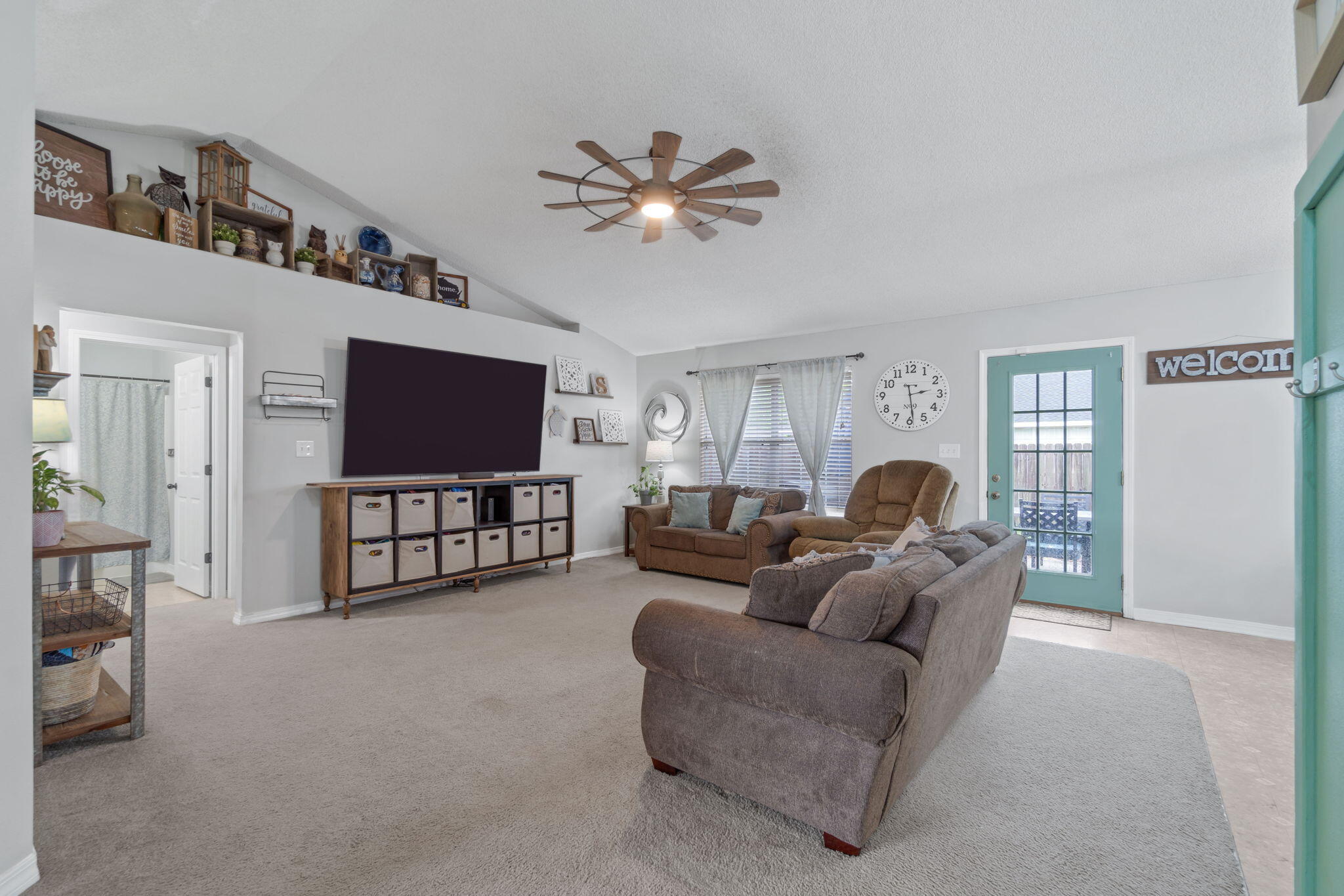 HAMPTON RIDGE ESTATES - Residential