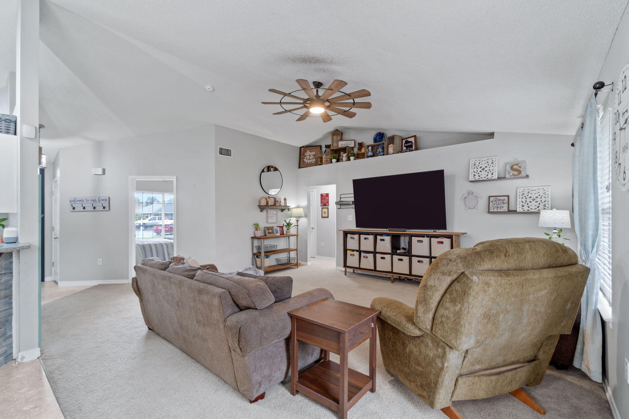 HAMPTON RIDGE ESTATES - Residential