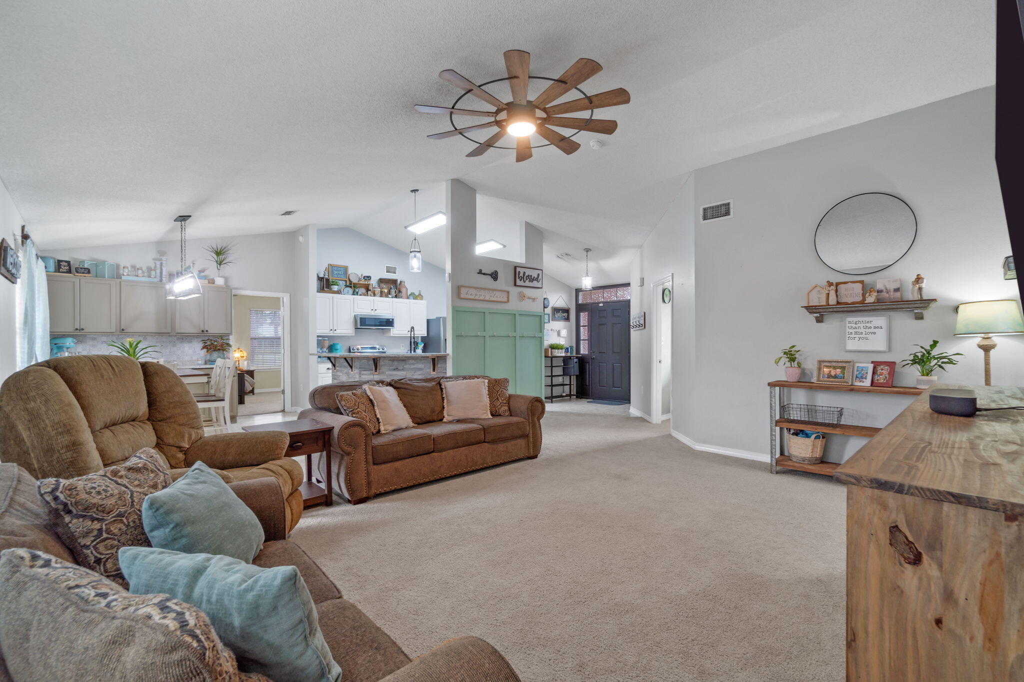 HAMPTON RIDGE ESTATES - Residential
