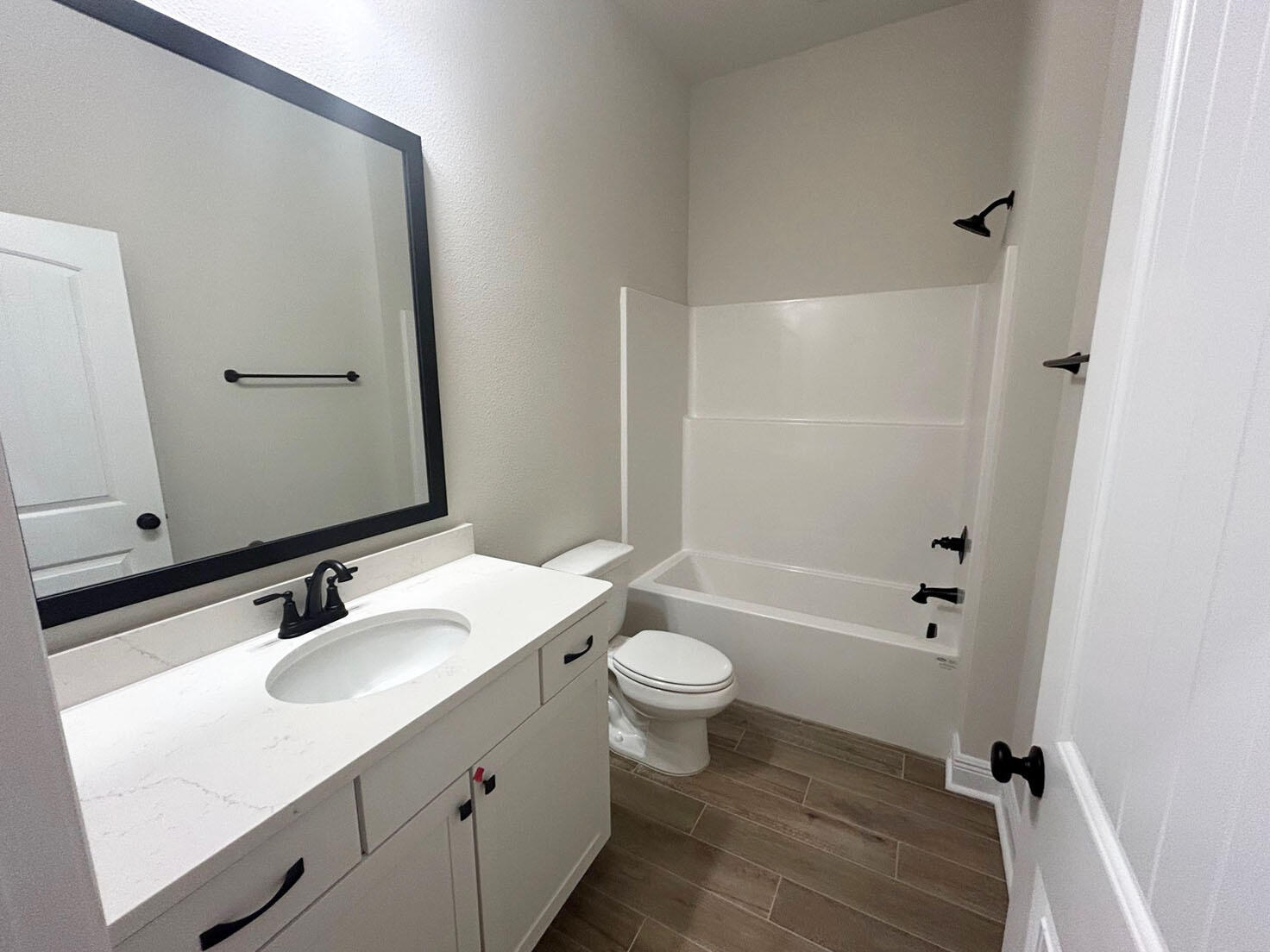 HAMMOCK BAY - STARBURST - Residential