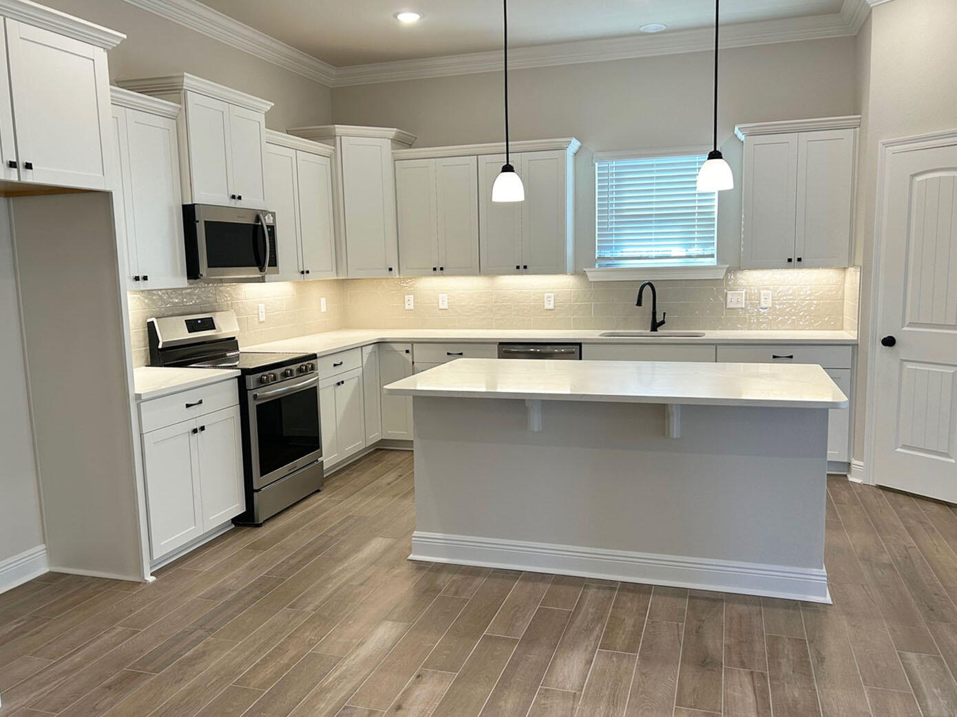 HAMMOCK BAY - STARBURST - Residential