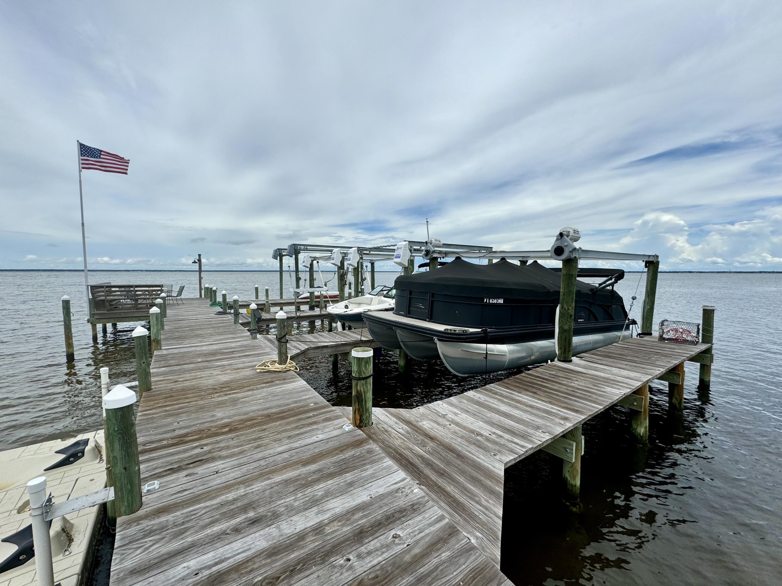 BAYSHORE GARDENS - Land