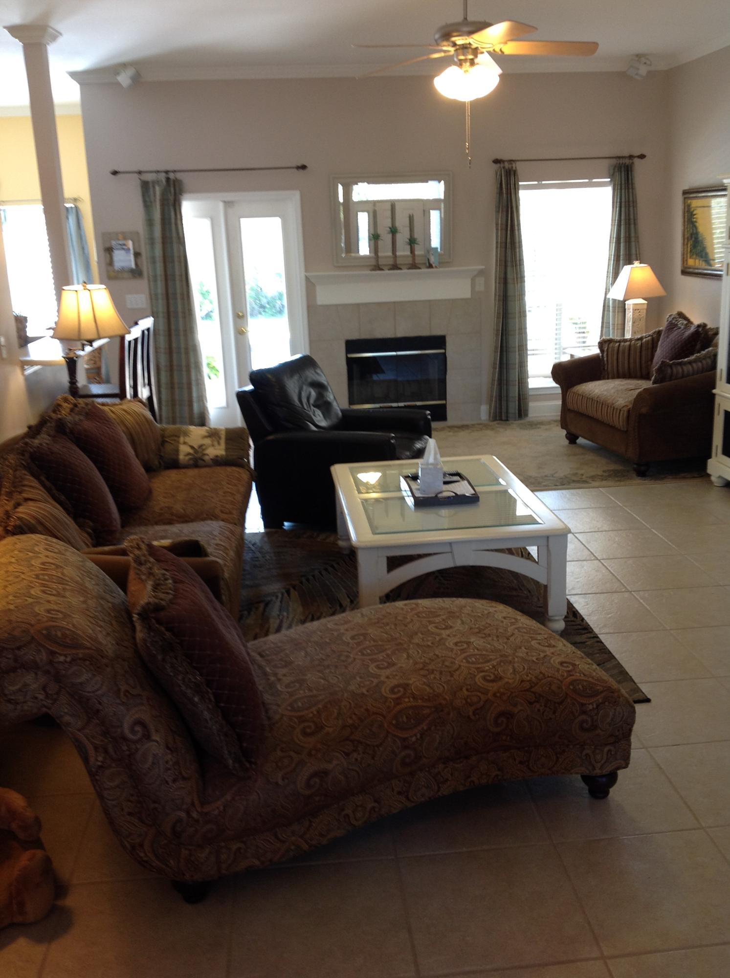 PELICAN BAY S/D - Residential