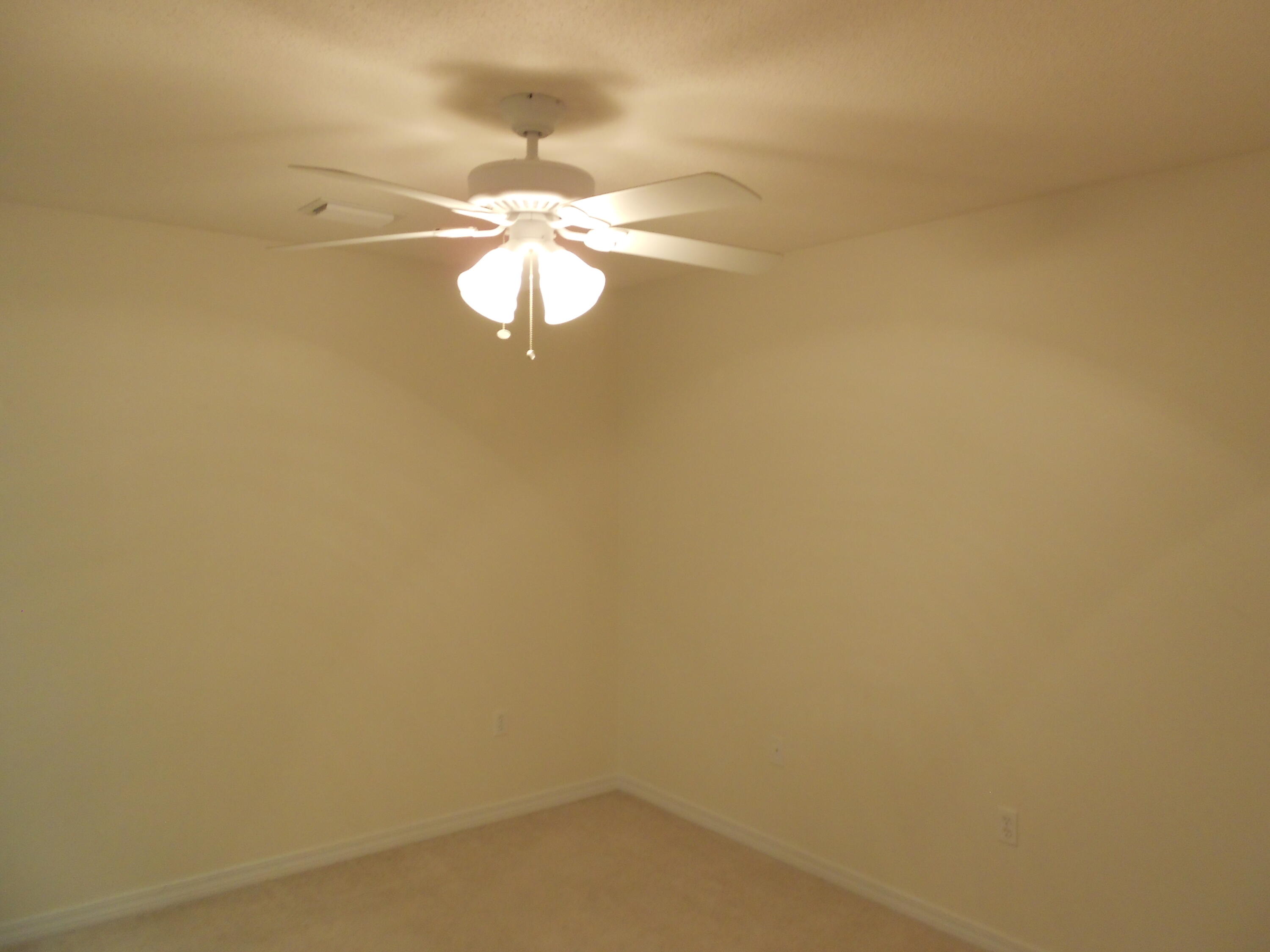 NORTH PARK T/H PH II - Residential Lease