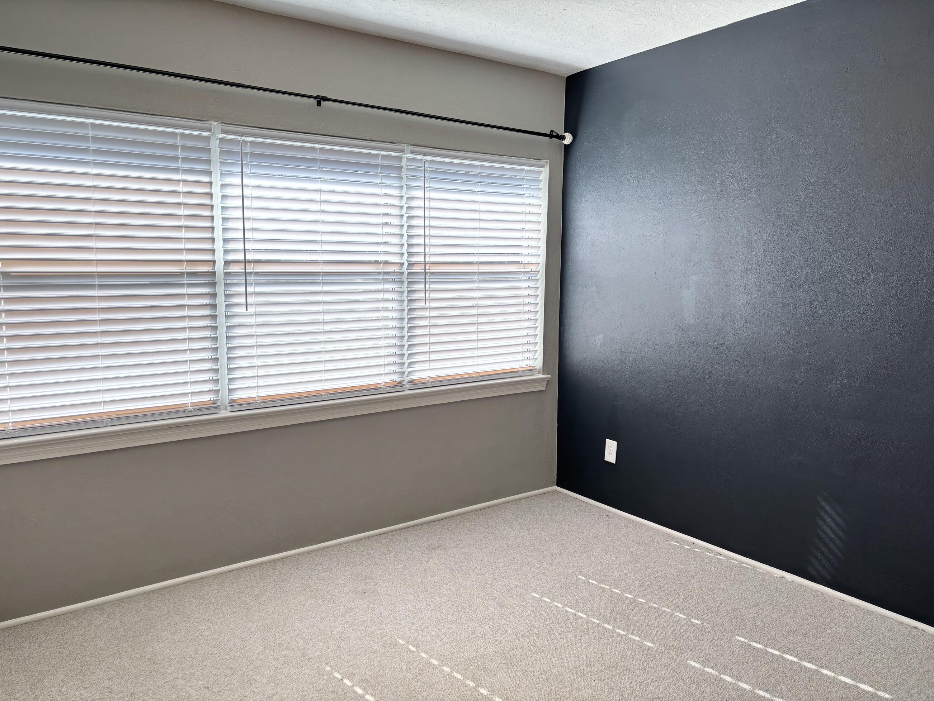 ELLIOTTS POINT 7TH ADDN - Residential Lease